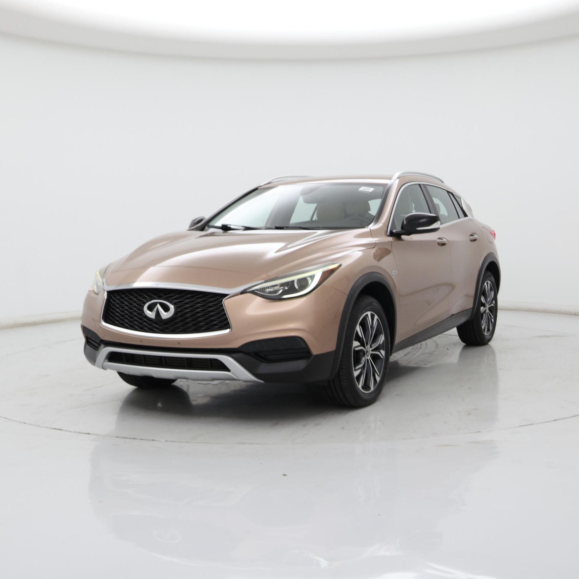 Thumbnail: 2018 INFINITI QX30 - 4