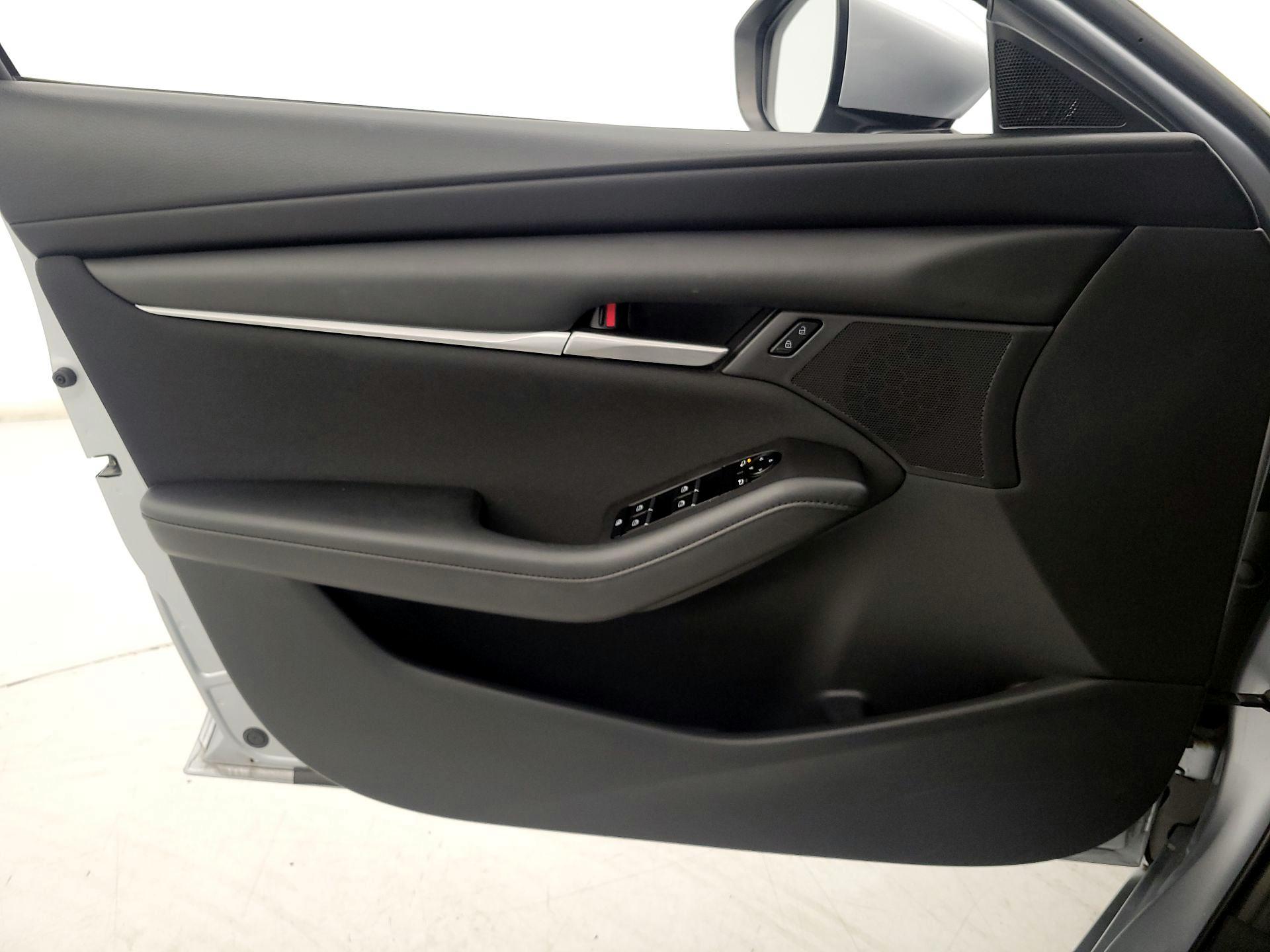 Thumbnail: 2021 Mazda Mazda3 - 12
