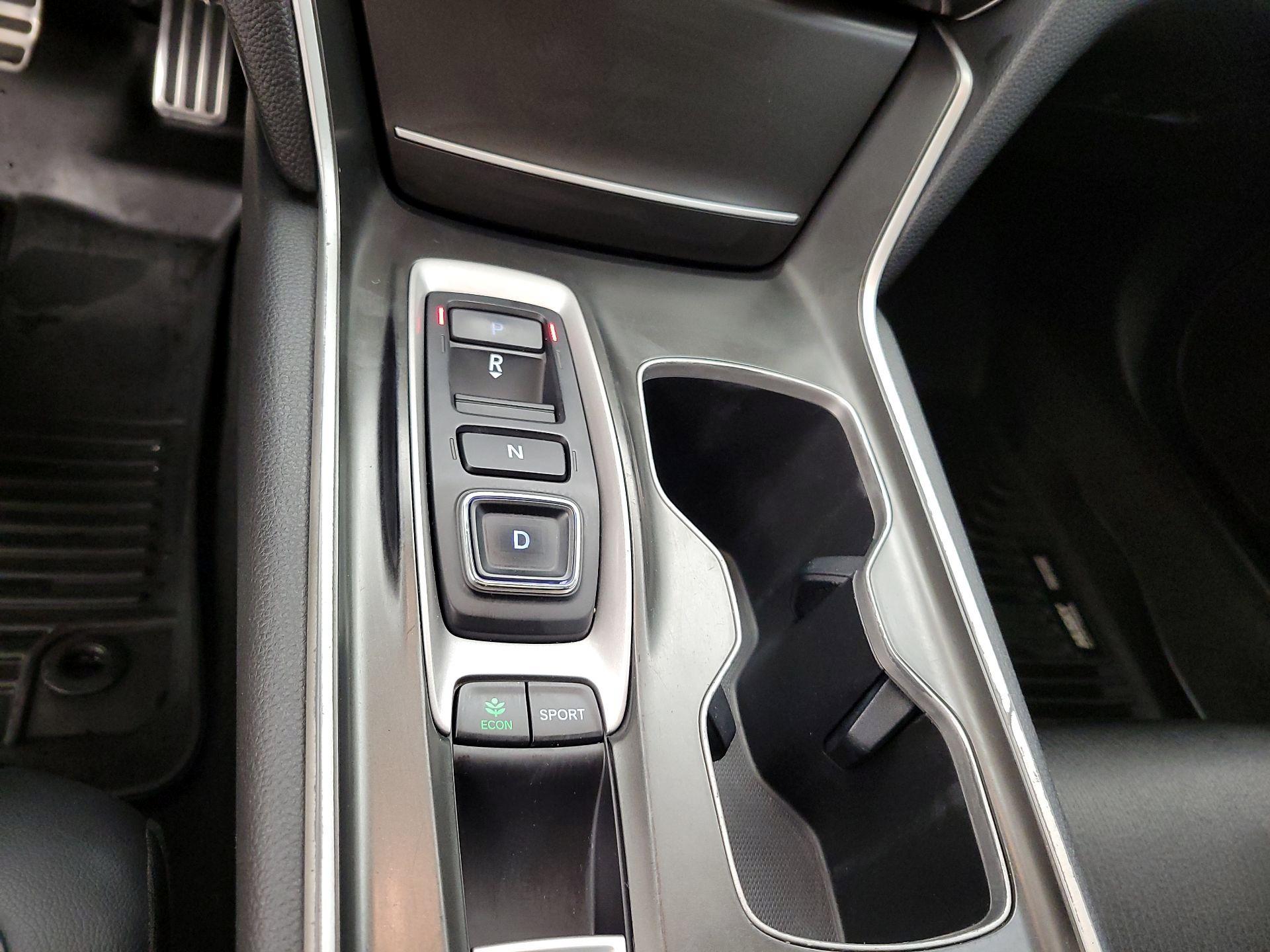 Thumbnail: 2018 Honda Accord - 16