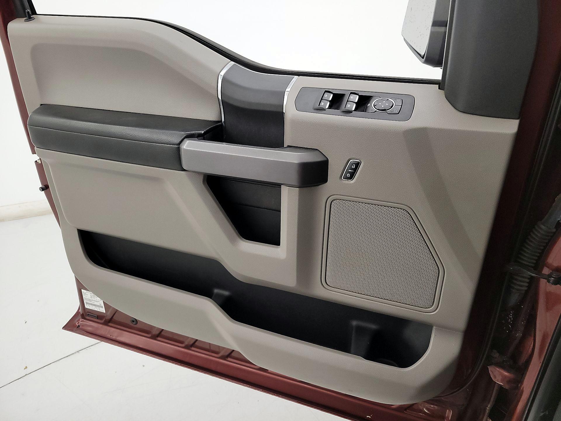 Thumbnail: 2015 Ford F-150 - 12