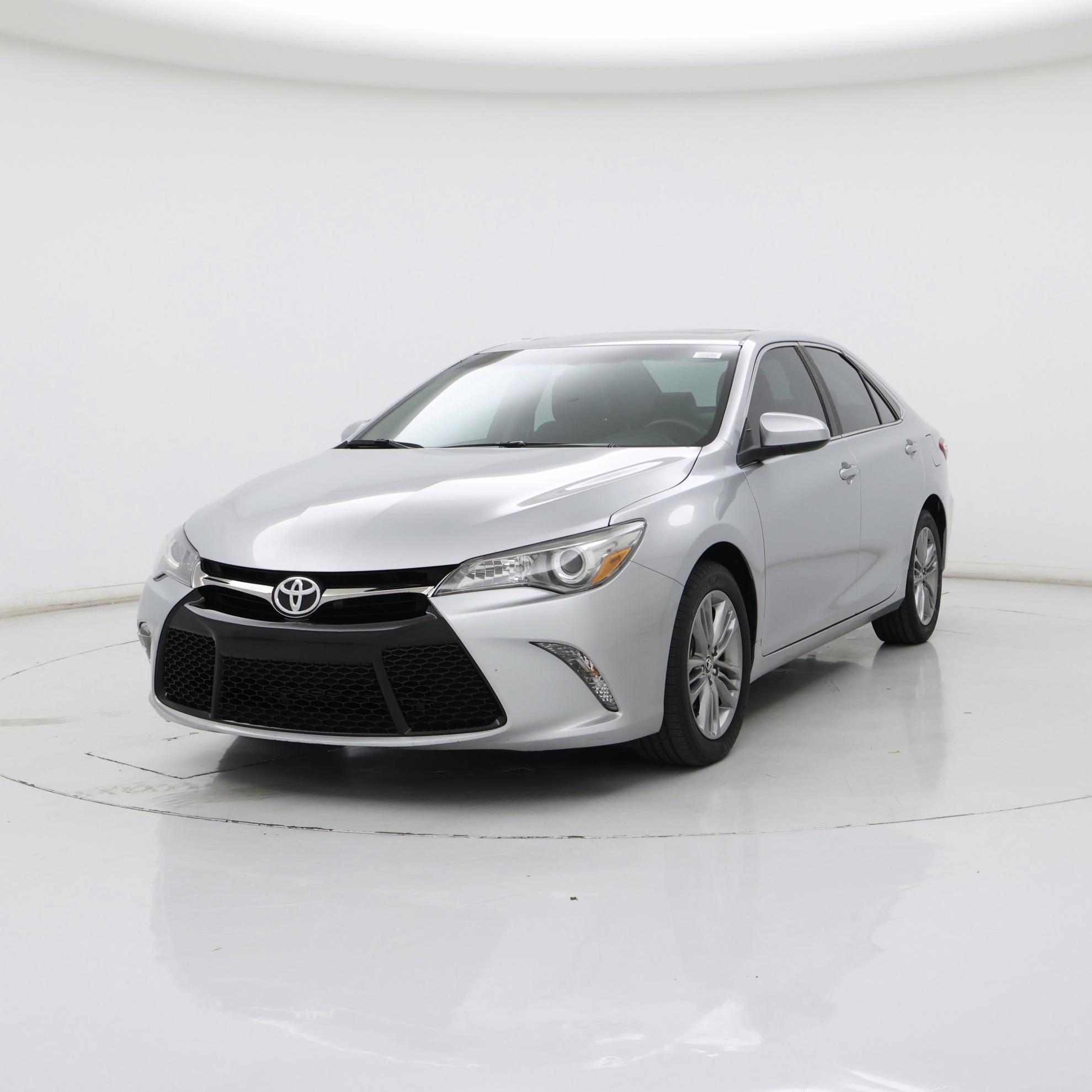 Thumbnail: 2015 Toyota Camry - 4