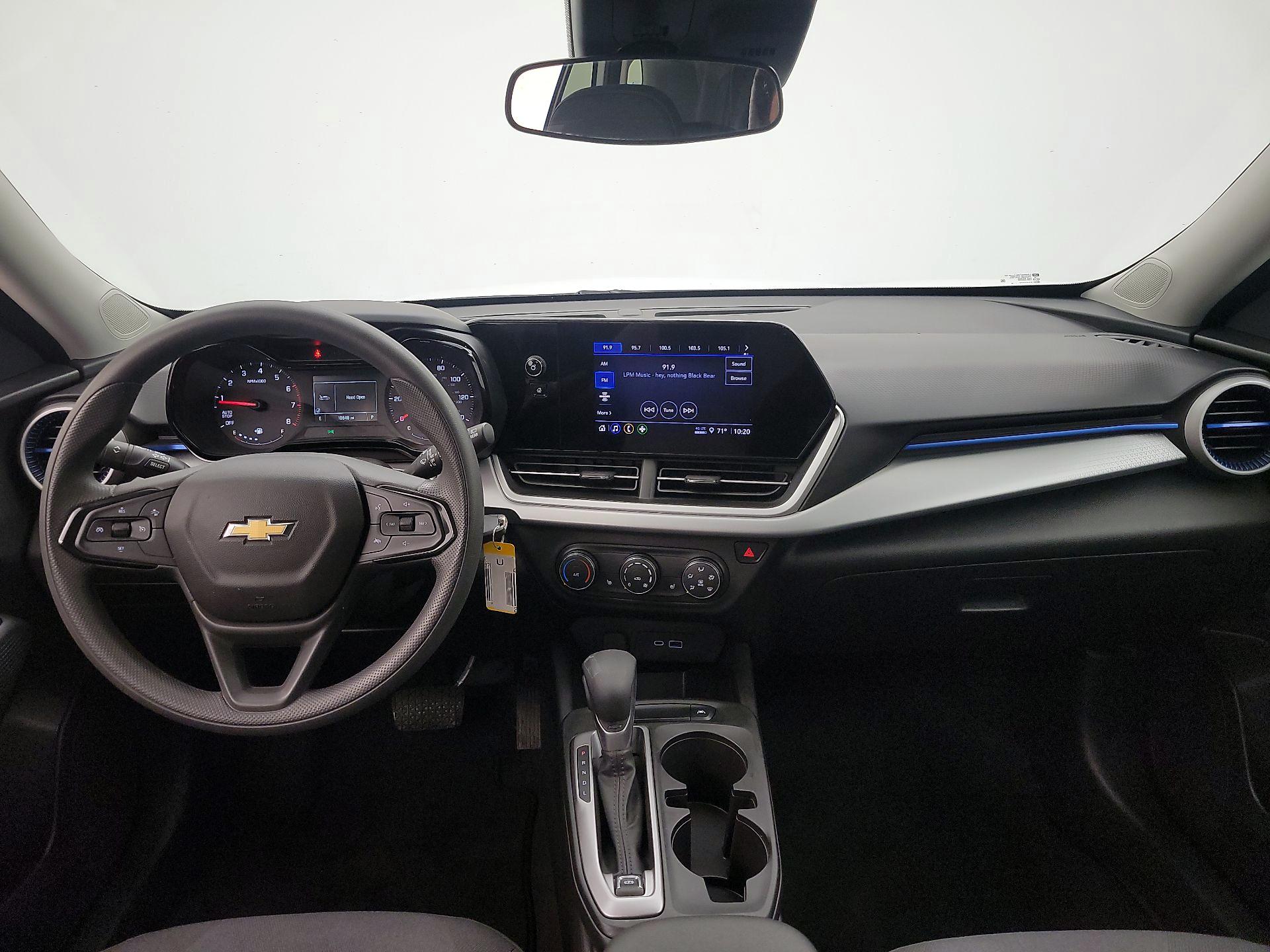 Thumbnail: 2025 Chevrolet Trax - 9