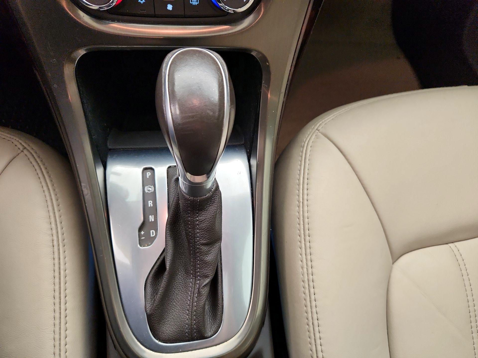 Thumbnail: 2016 Buick Verano - 17