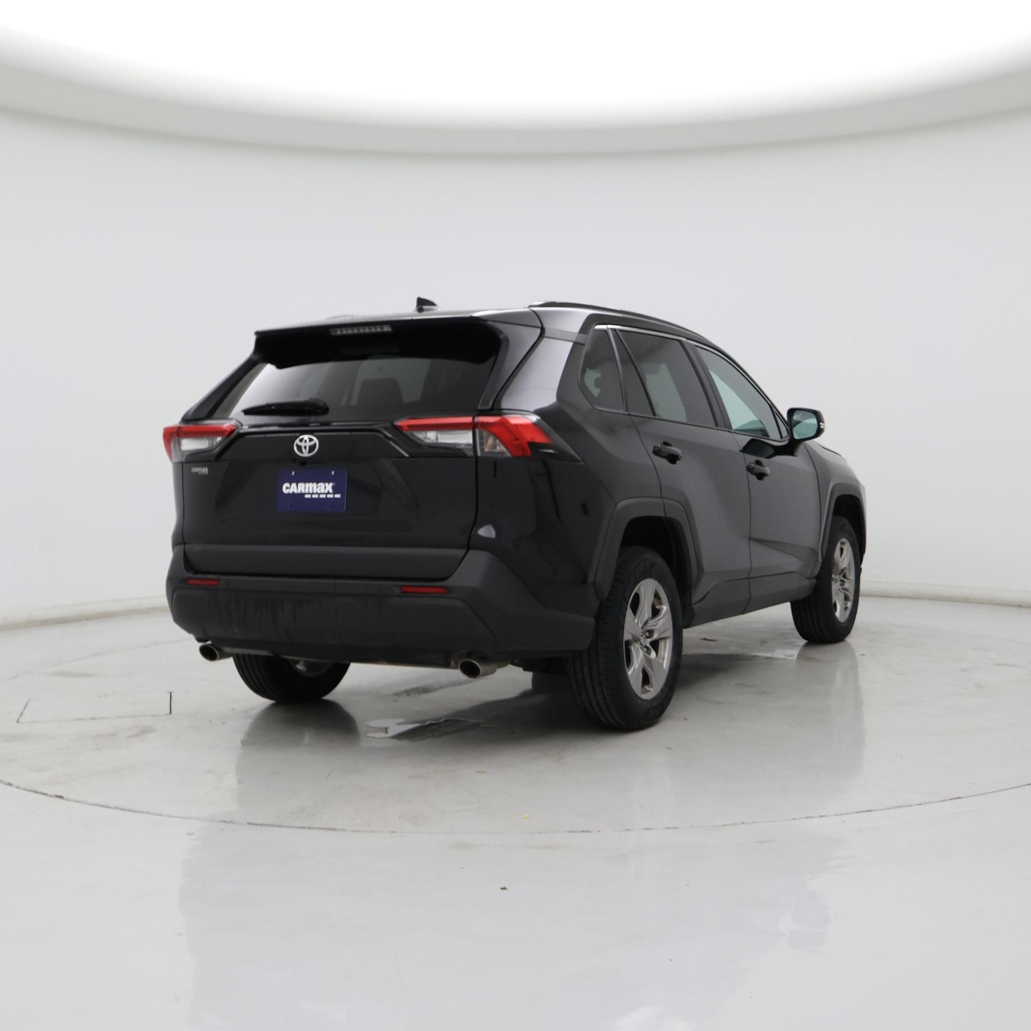 Thumbnail: 2023 Toyota RAV4 - 8