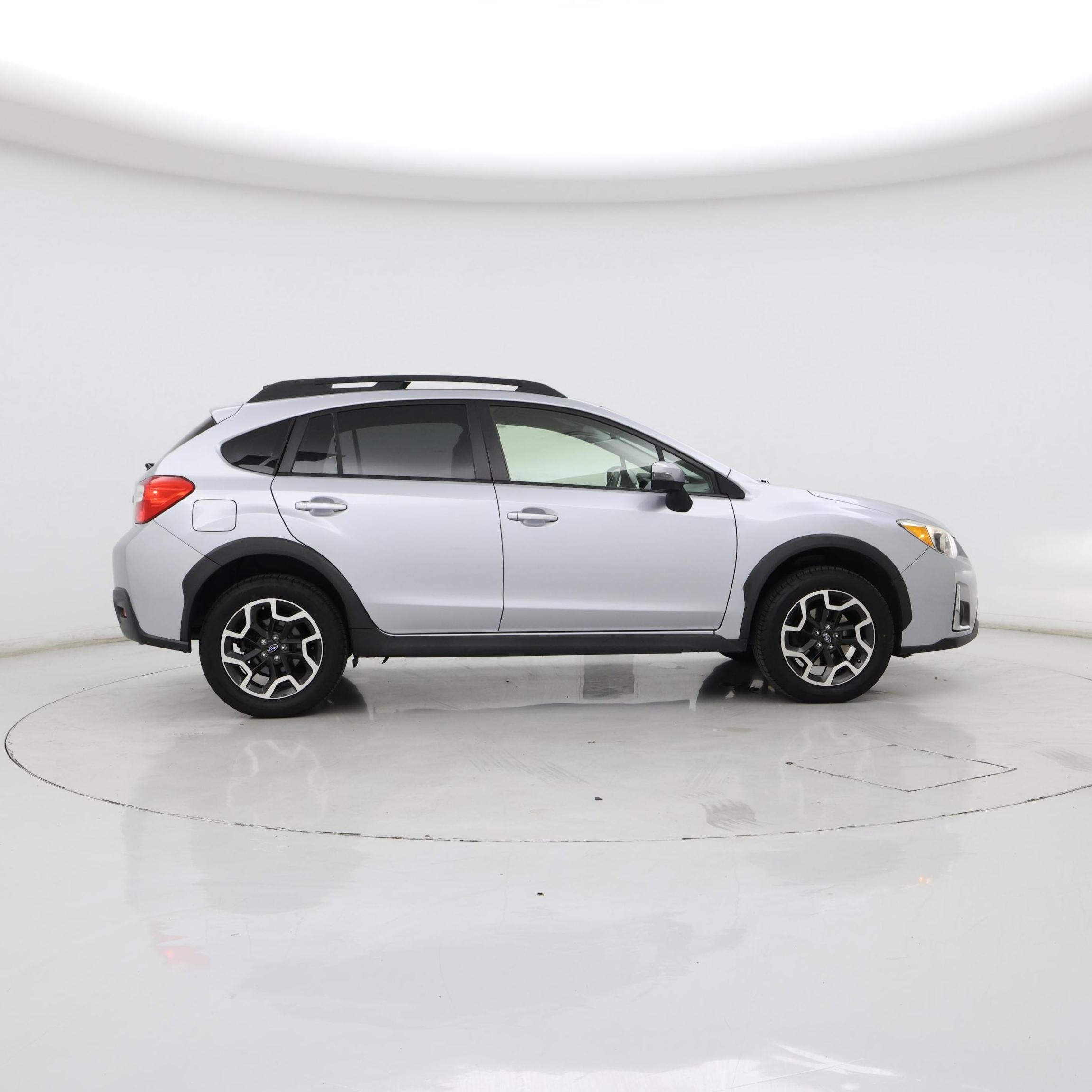 Thumbnail: 2017 Subaru Crosstrek - 7