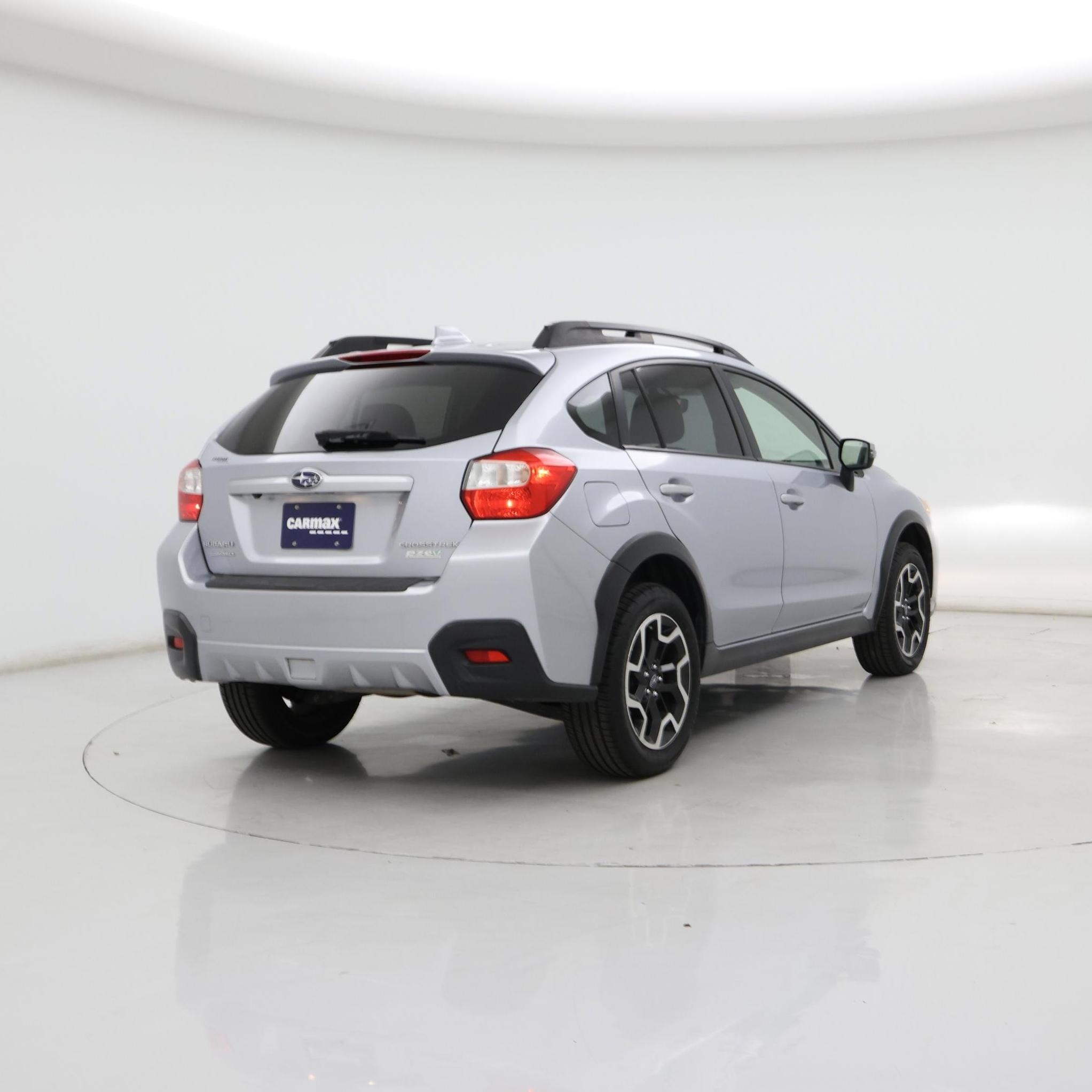 Thumbnail: 2017 Subaru Crosstrek - 8
