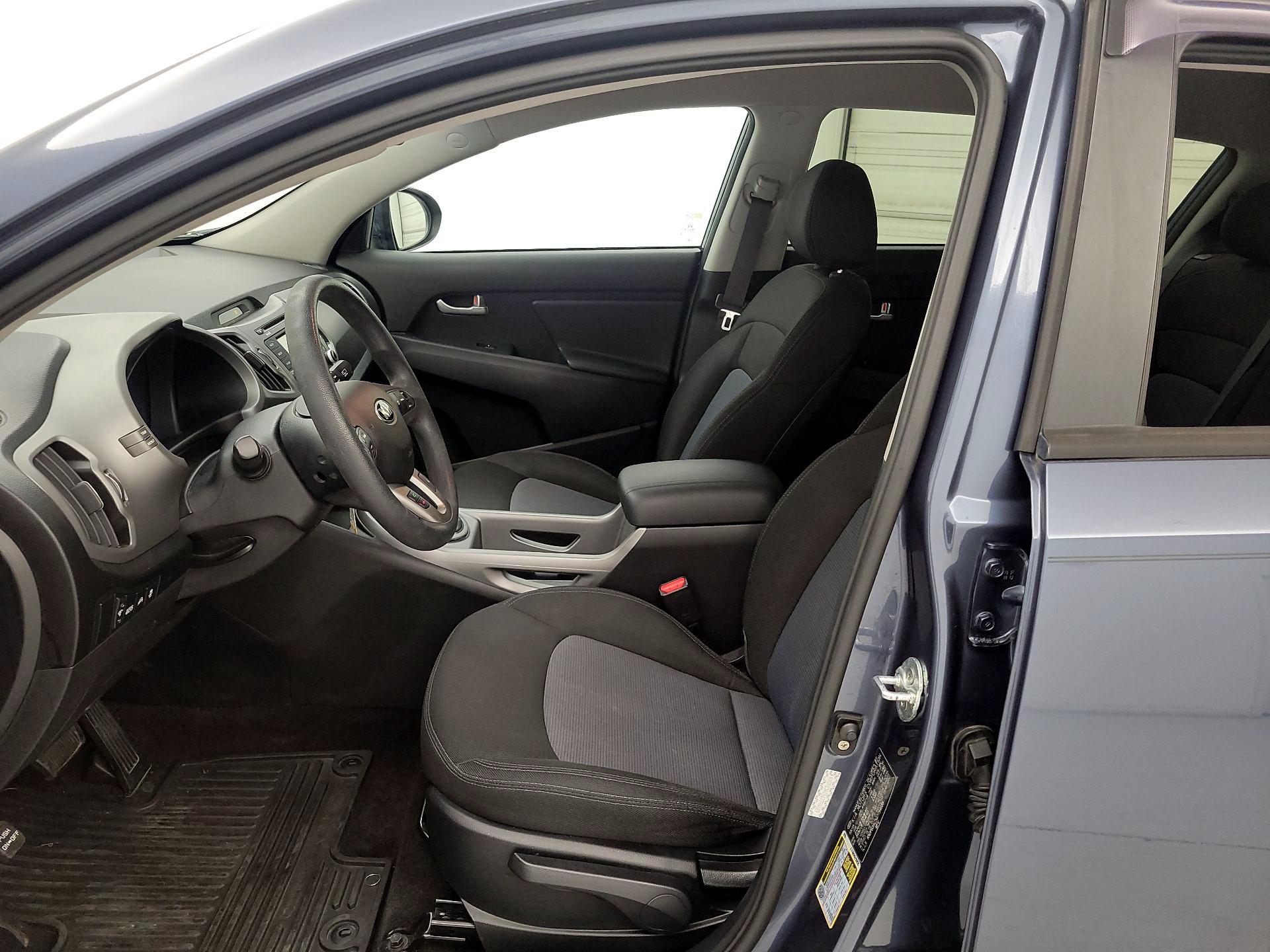 Thumbnail: 2016 Kia Sportage - 11