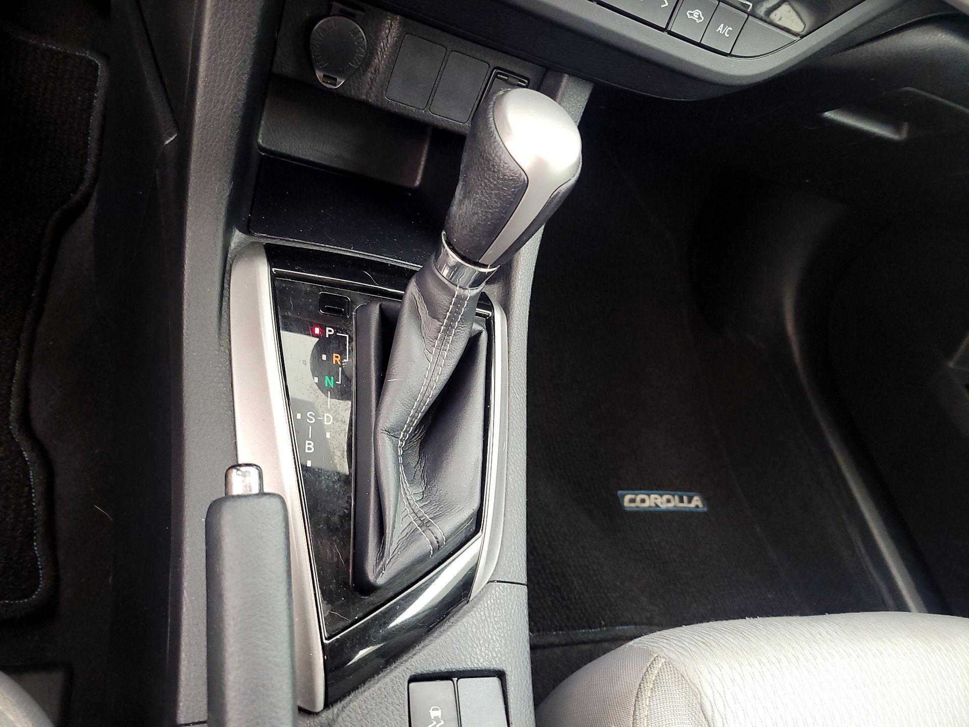 Thumbnail: 2016 Toyota Corolla - 16