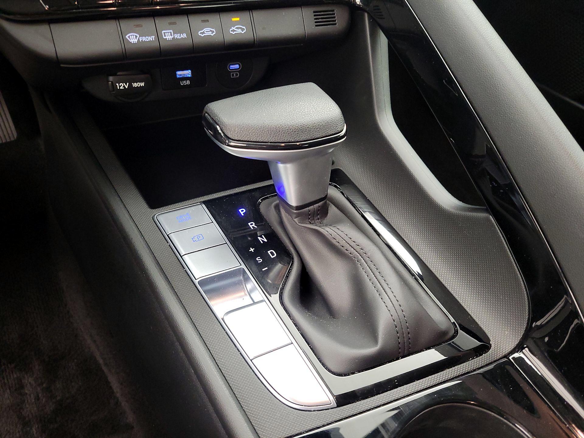Thumbnail: 2024 Hyundai Elantra - 15