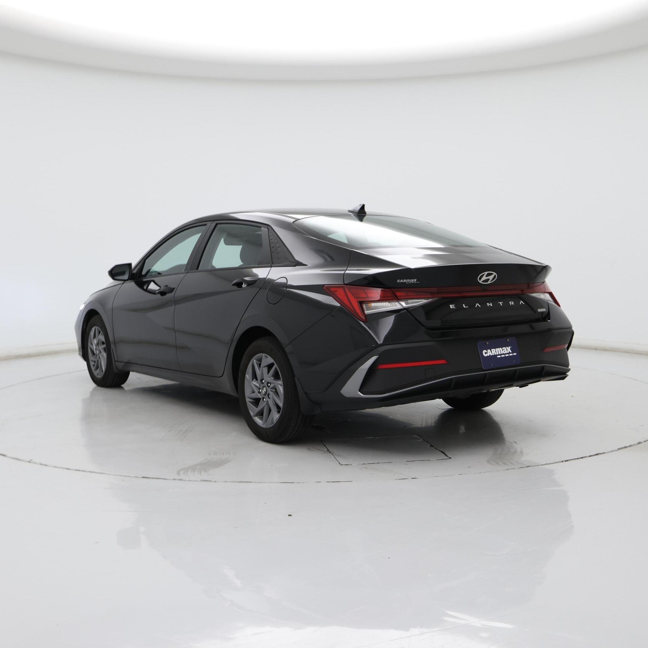 Thumbnail: 2024 Hyundai Elantra - 2