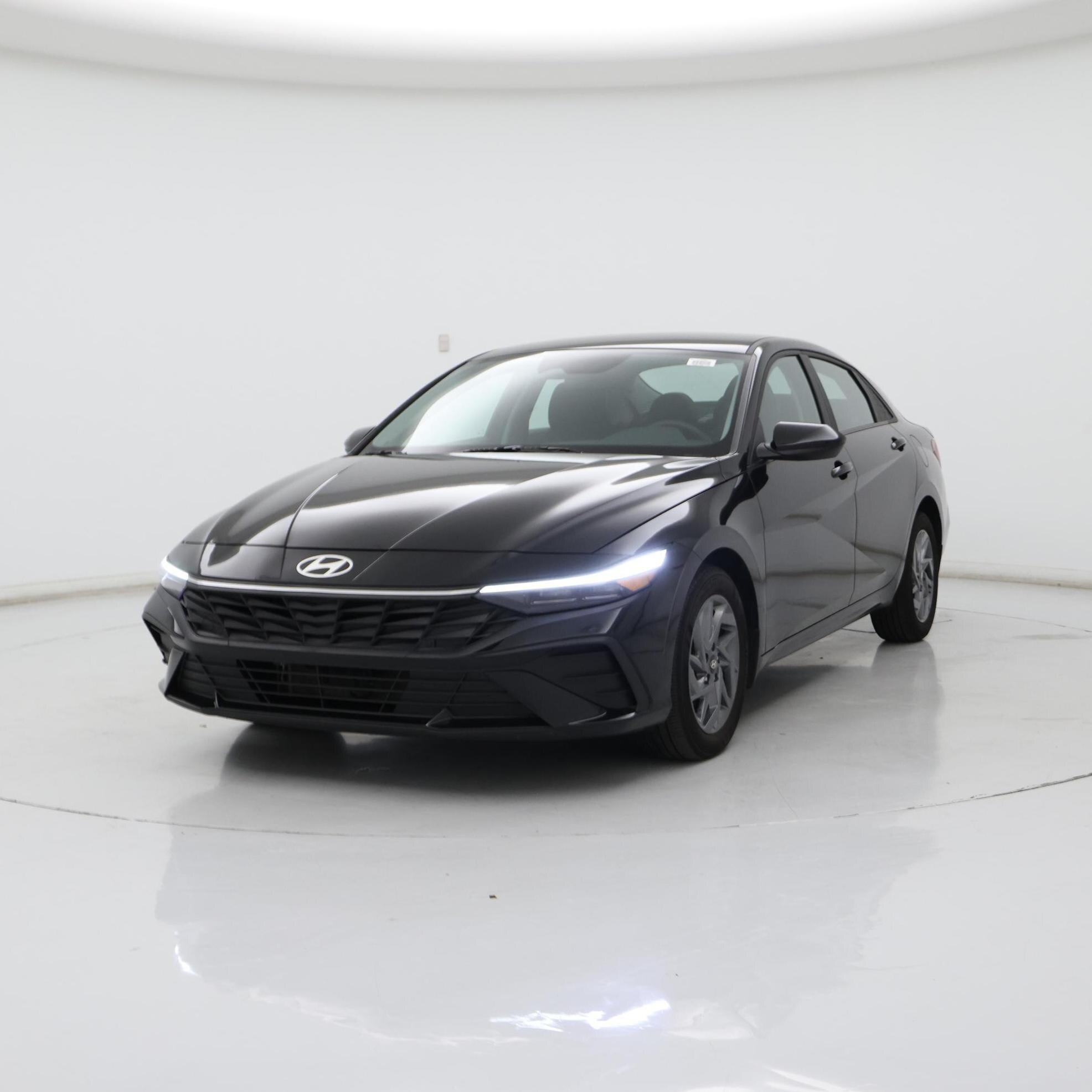 Thumbnail: 2024 Hyundai Elantra - 4