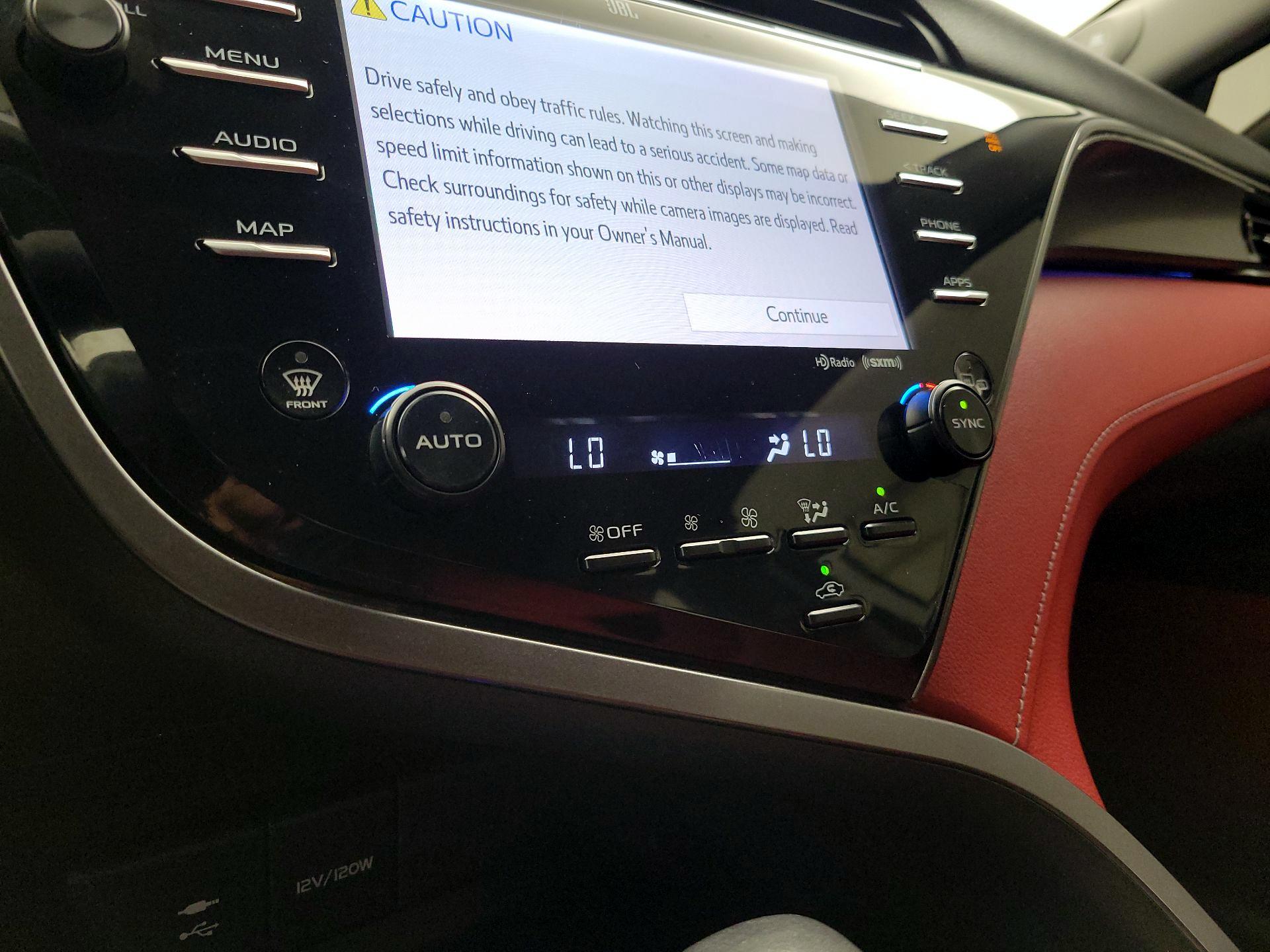 Thumbnail: 2019 Toyota Camry - 16