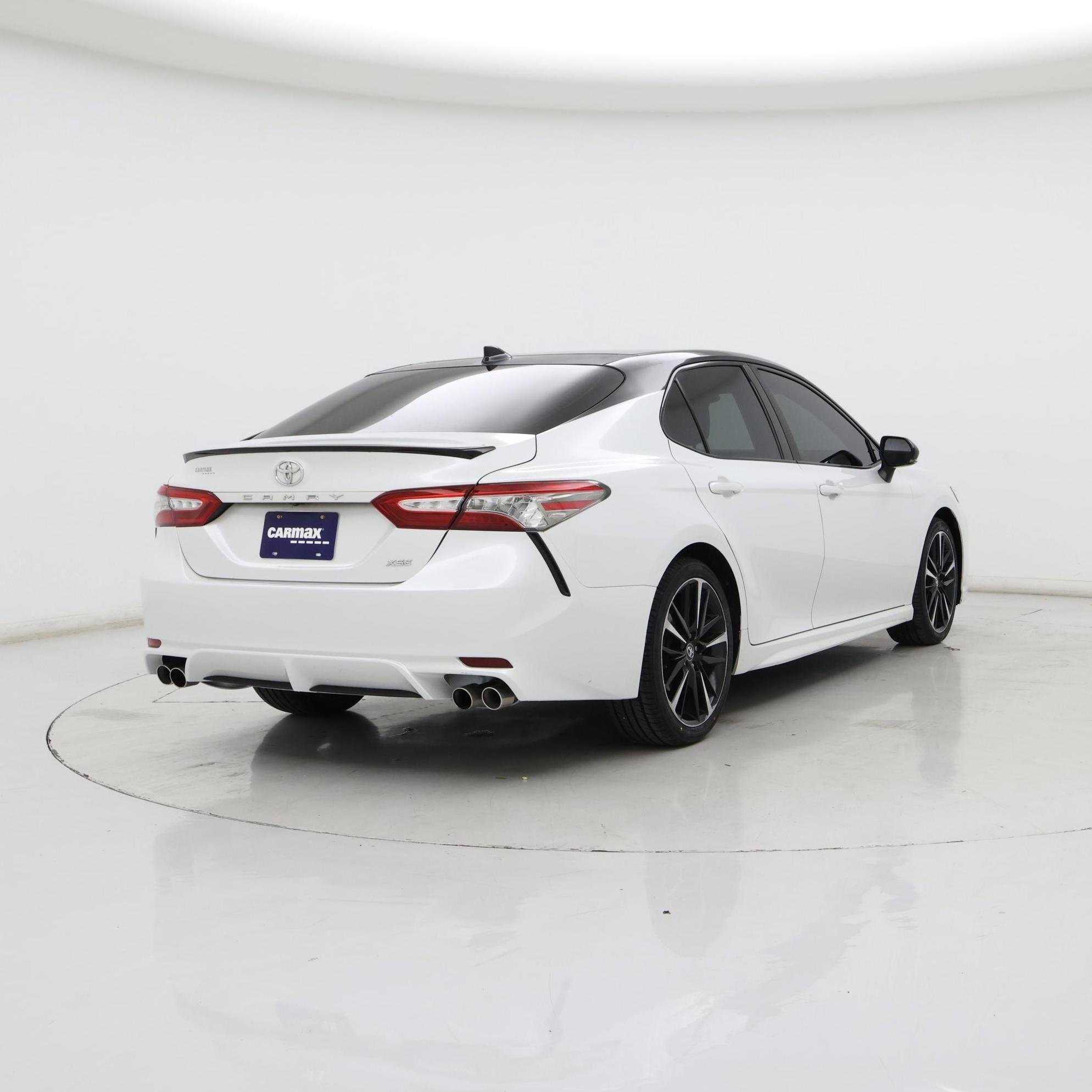 Thumbnail: 2019 Toyota Camry - 8
