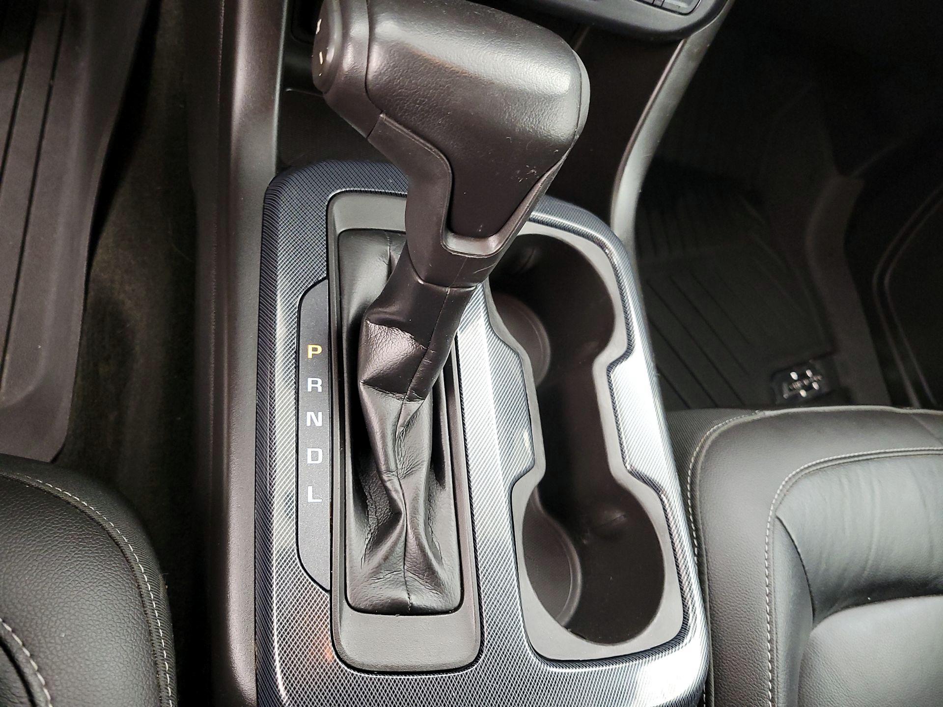 Thumbnail: 2018 Chevrolet Colorado - 16