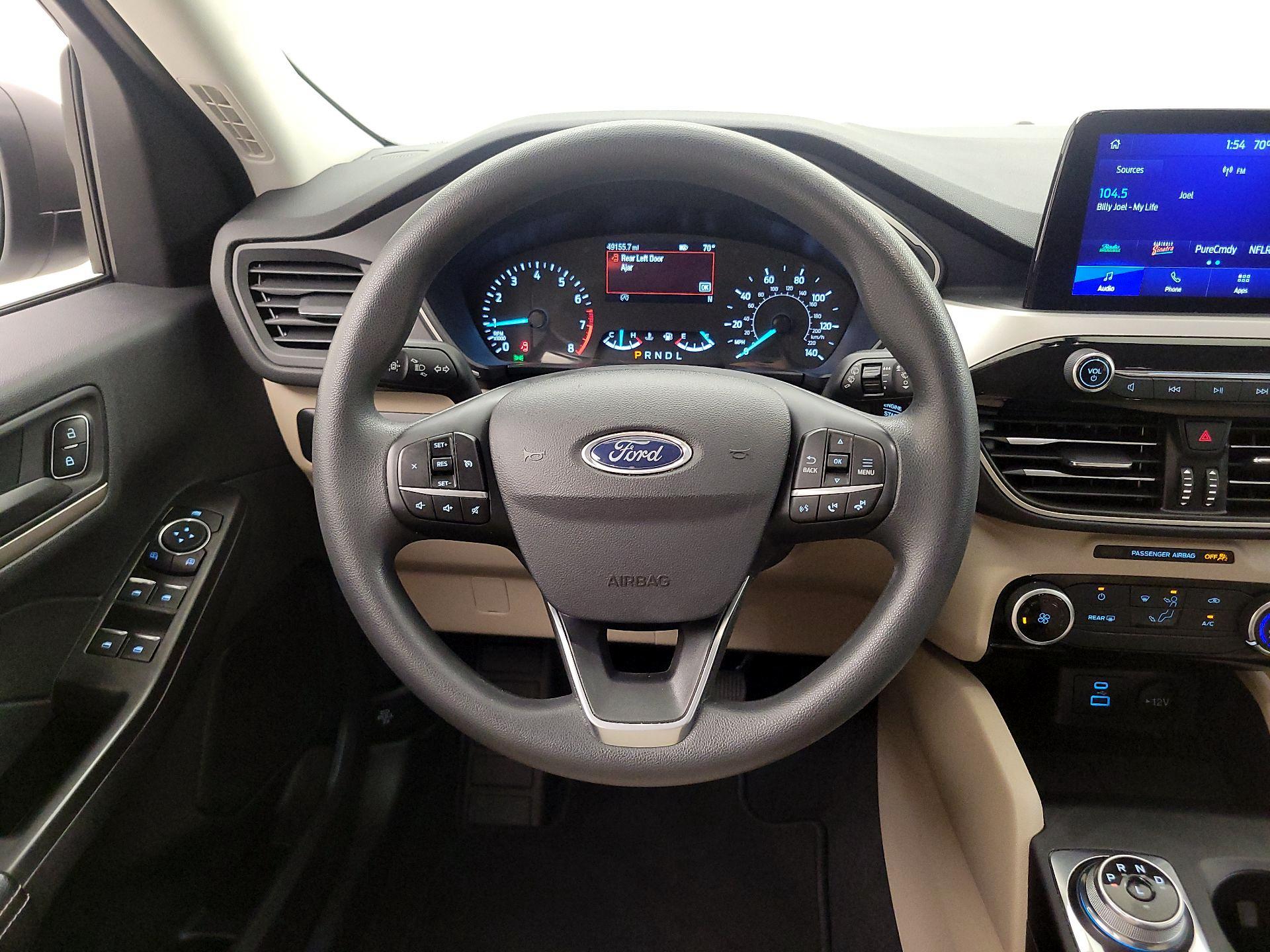 Thumbnail: 2022 Ford Escape - 10