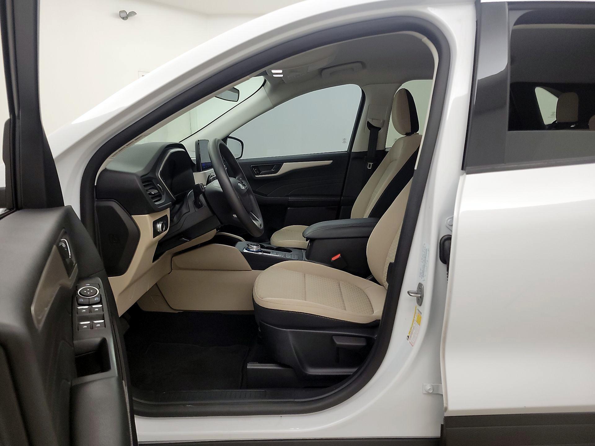 Thumbnail: 2022 Ford Escape - 11