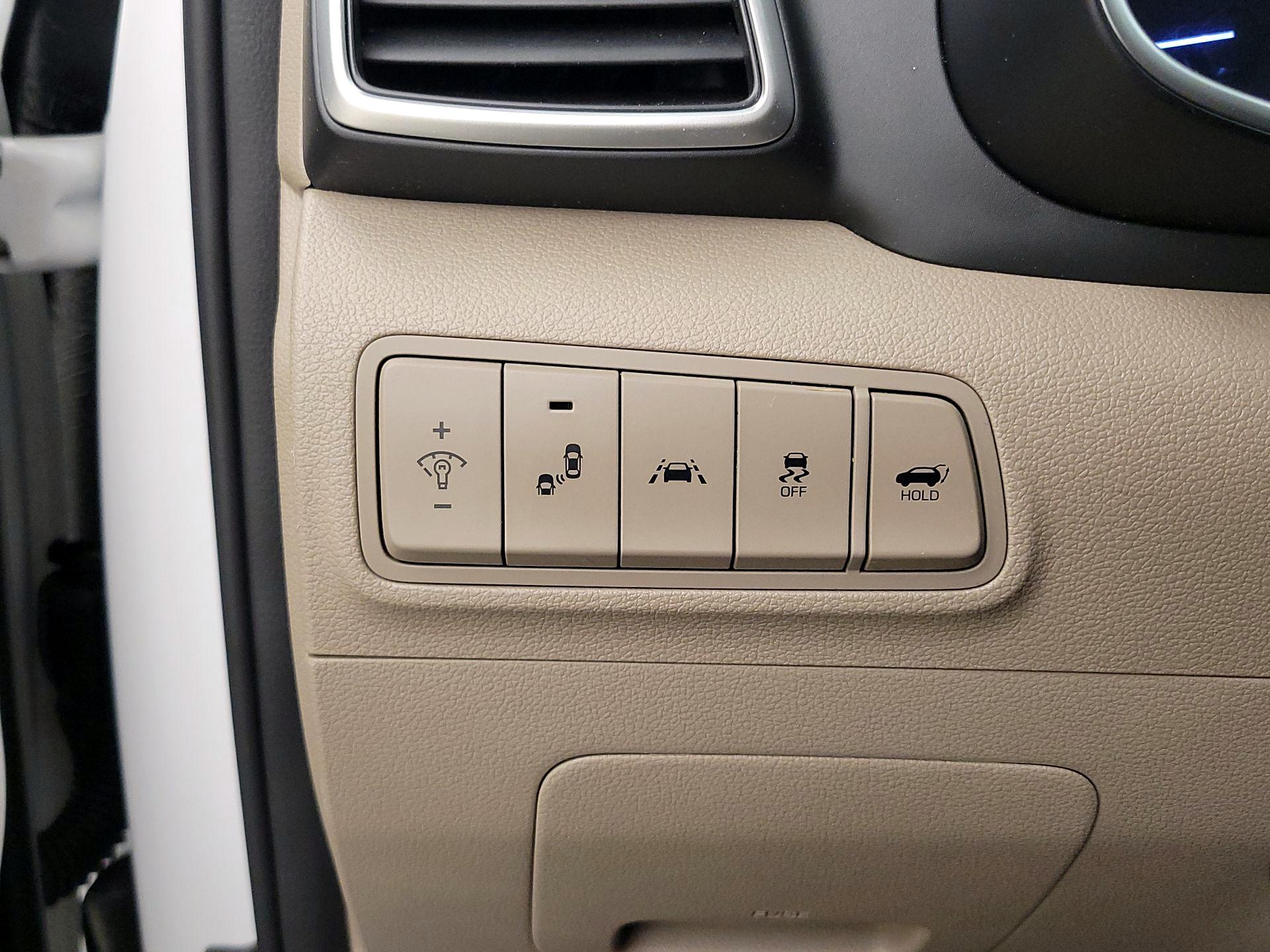 Thumbnail: 2020 Hyundai Tucson - 13