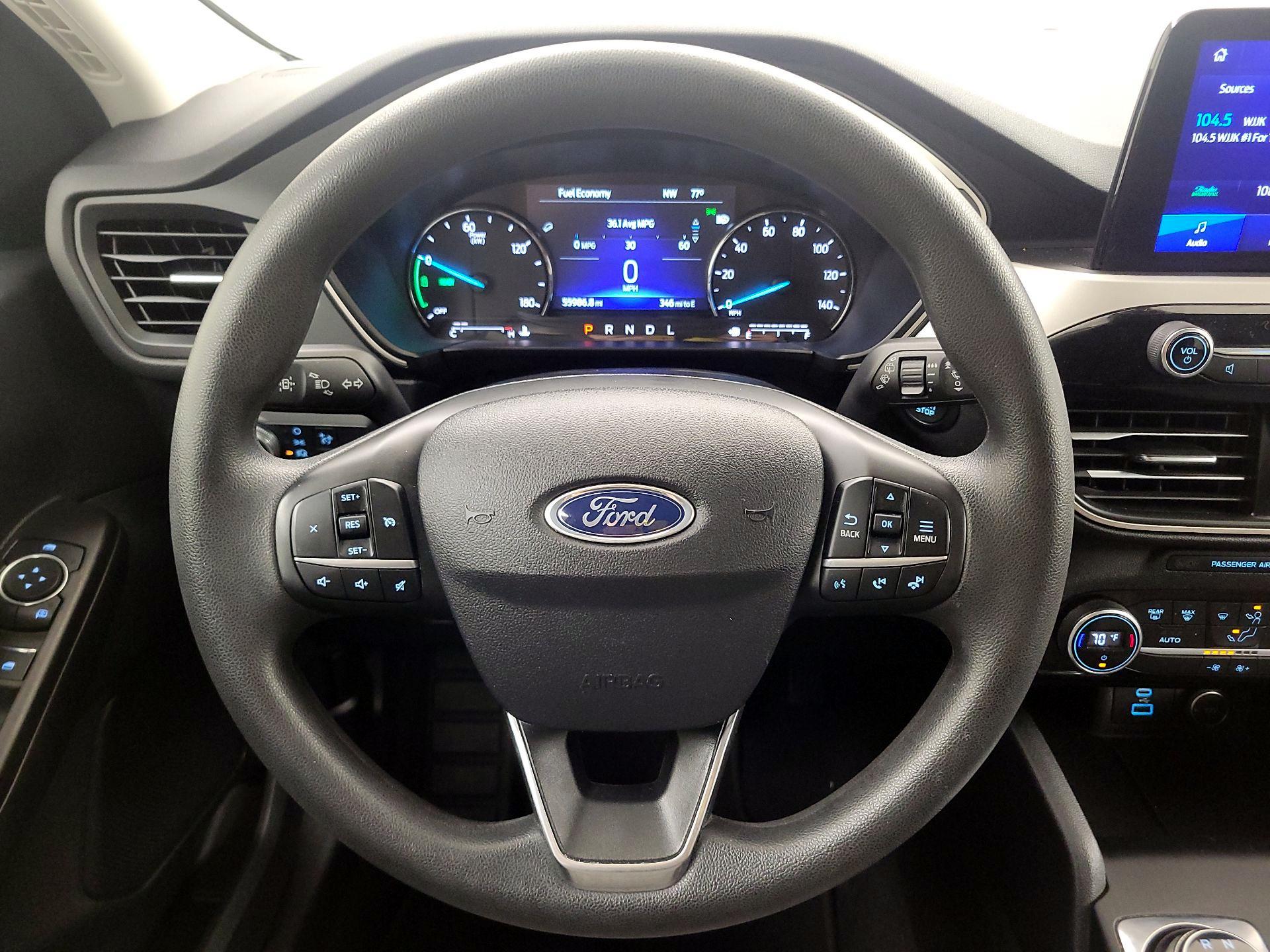 Thumbnail: 2021 Ford Escape - 10