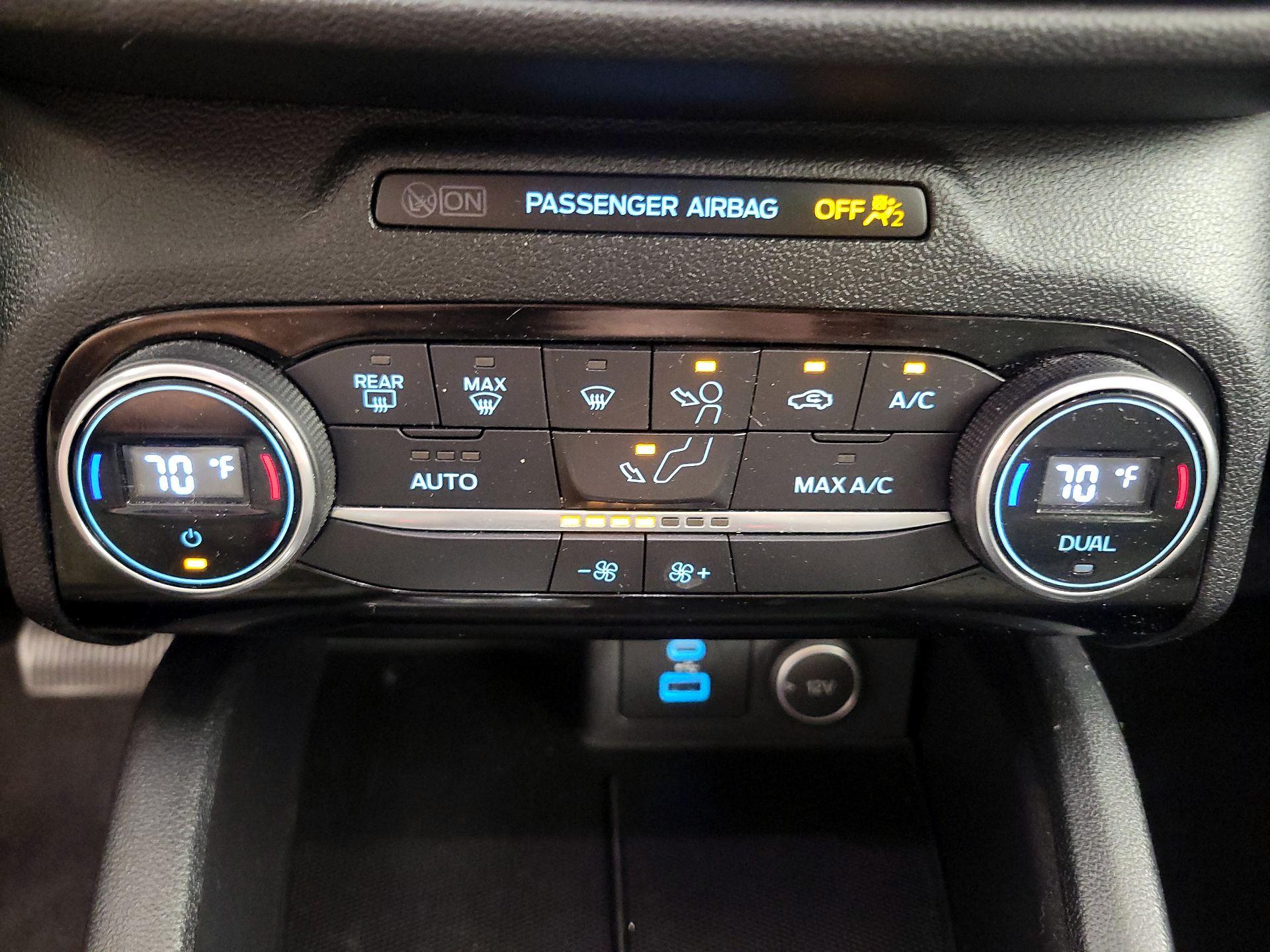 Thumbnail: 2021 Ford Escape - 16