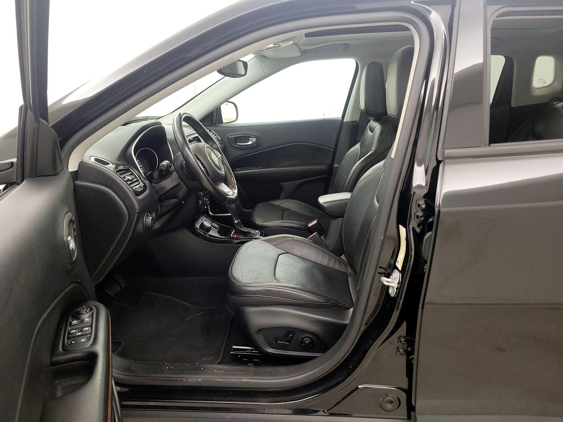 Thumbnail: 2021 Jeep Compass - 11