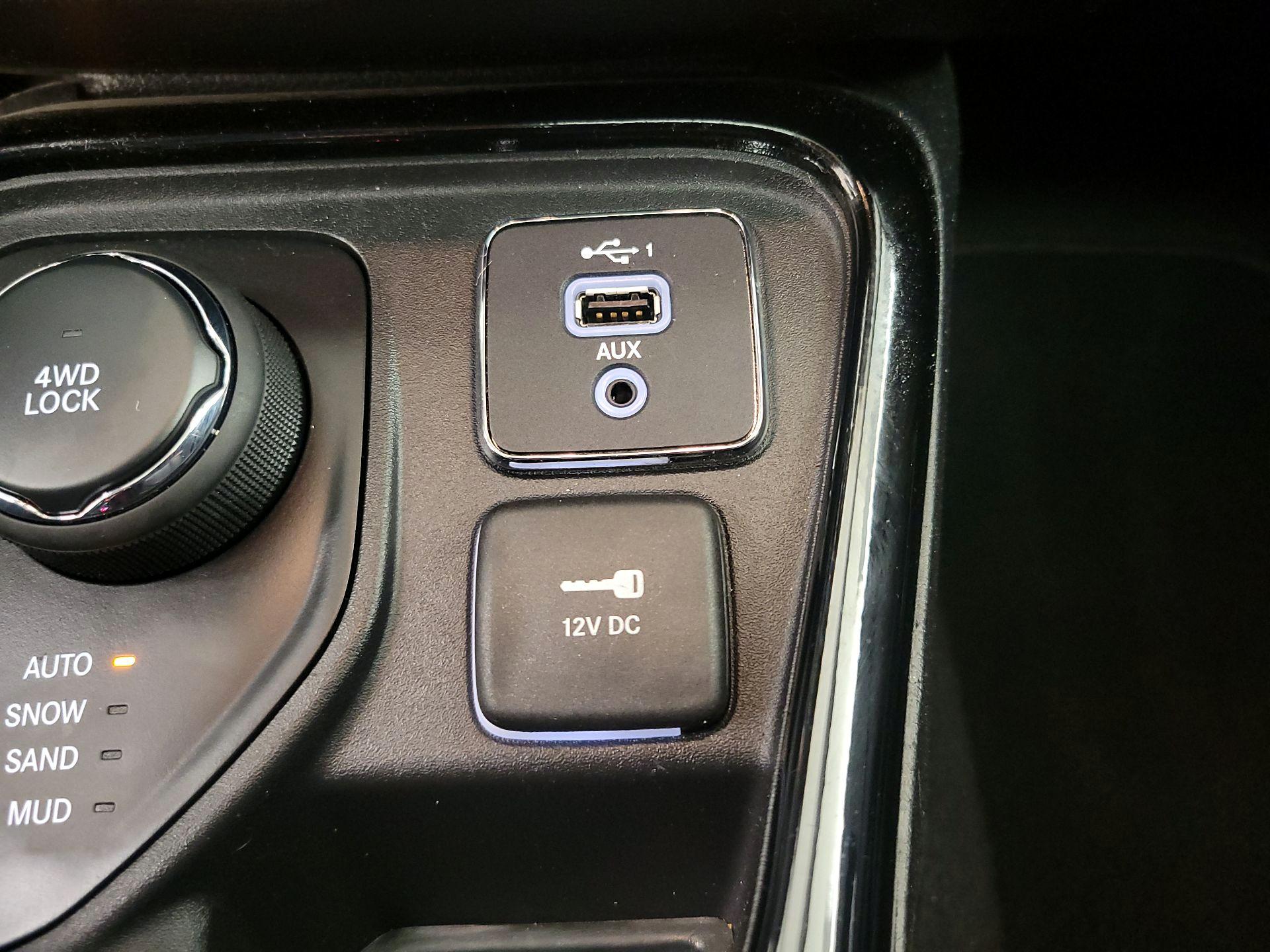 Thumbnail: 2021 Jeep Compass - 19