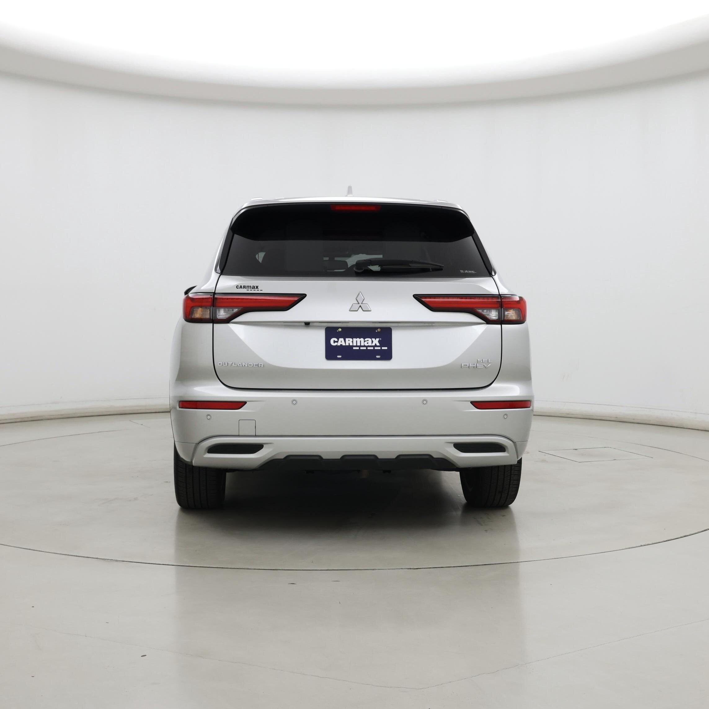 Thumbnail: 2023 Mitsubishi Outlander - 6
