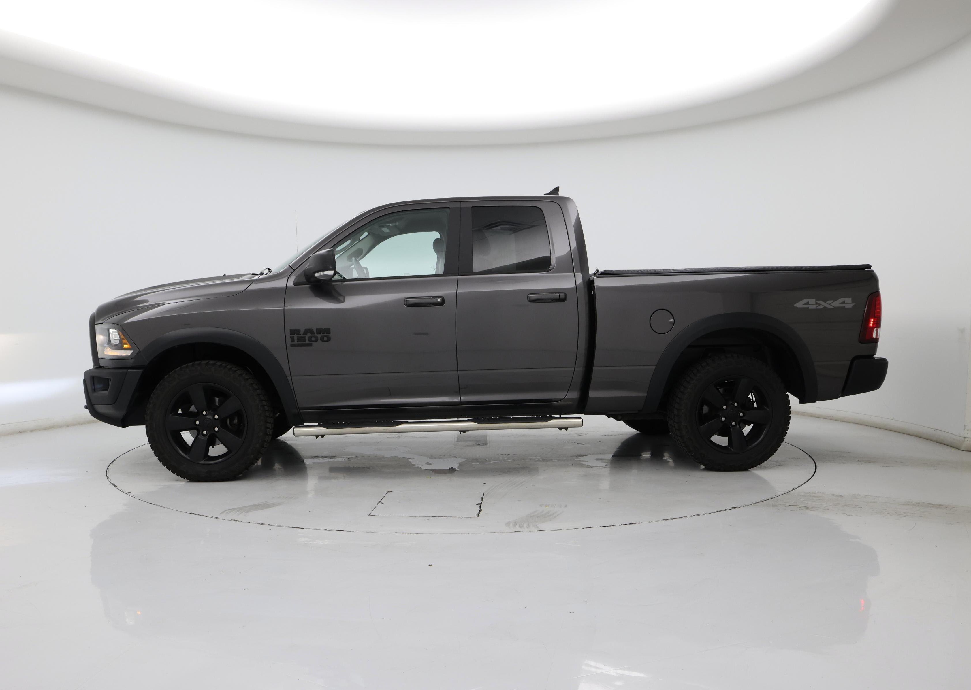 Thumbnail: 2019 RAM 1500 Classic - 3