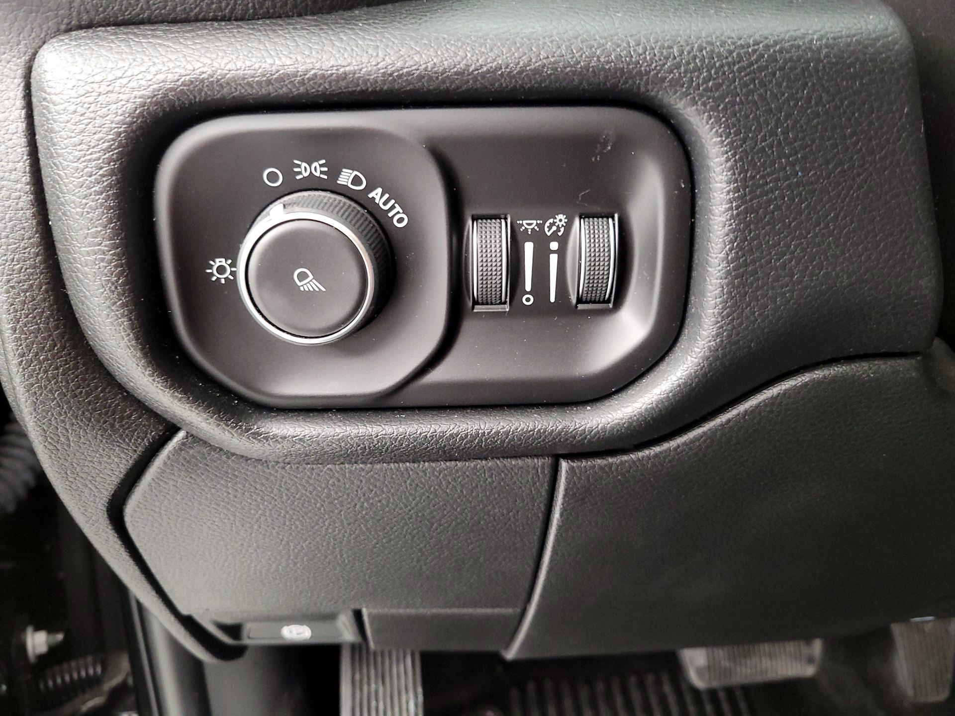 Thumbnail: 2019 RAM 3500 - 13