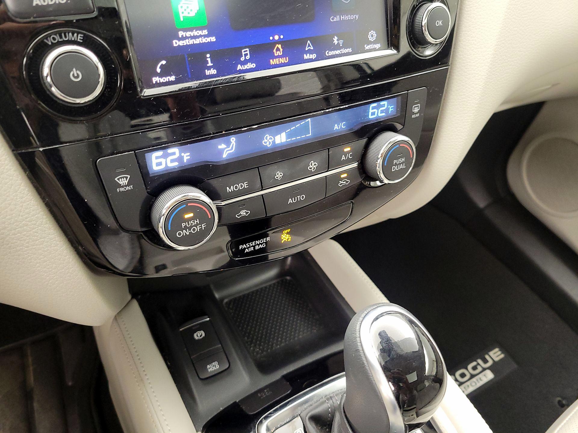Thumbnail: 2020 Nissan Rogue Sport - 14