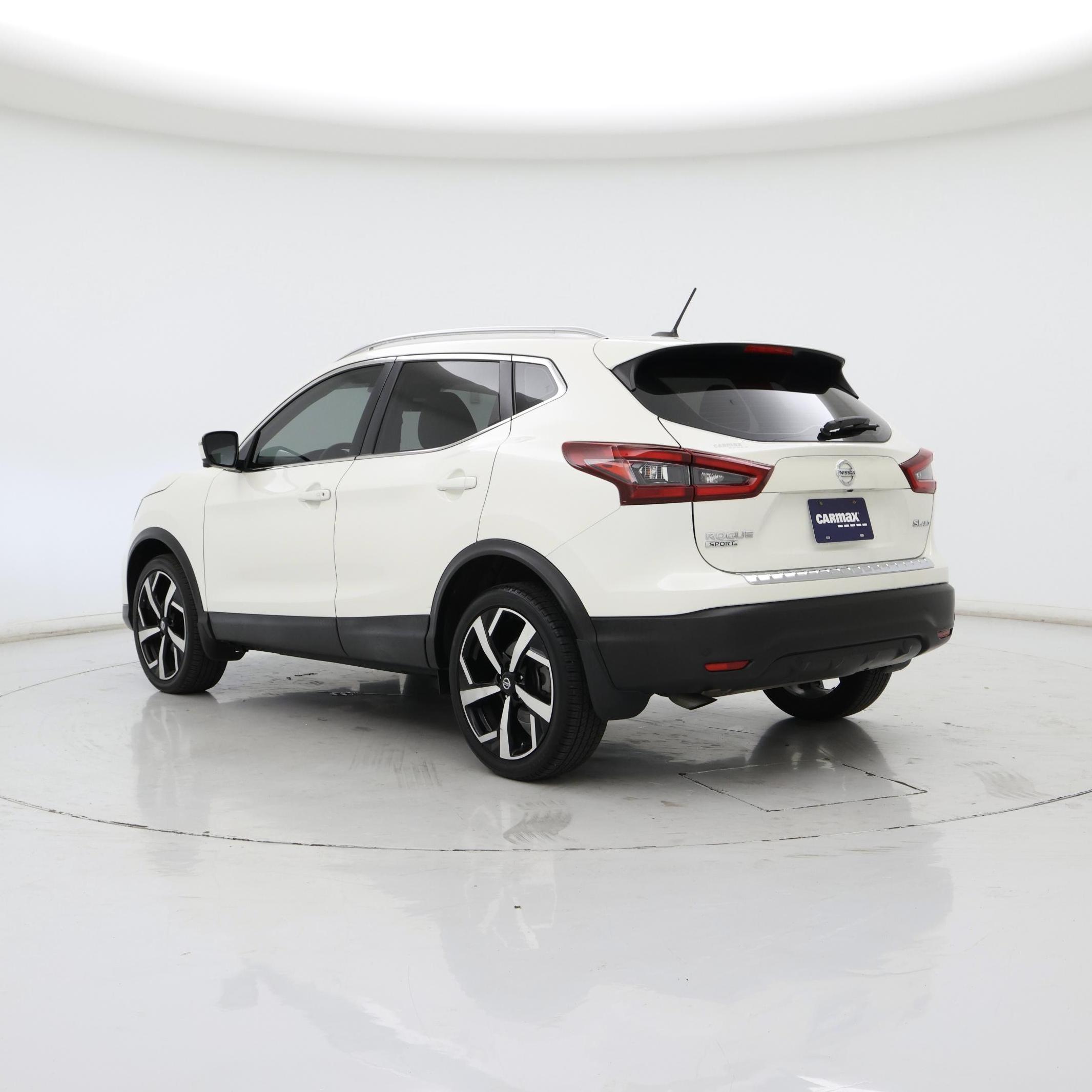 Thumbnail: 2020 Nissan Rogue Sport - 2