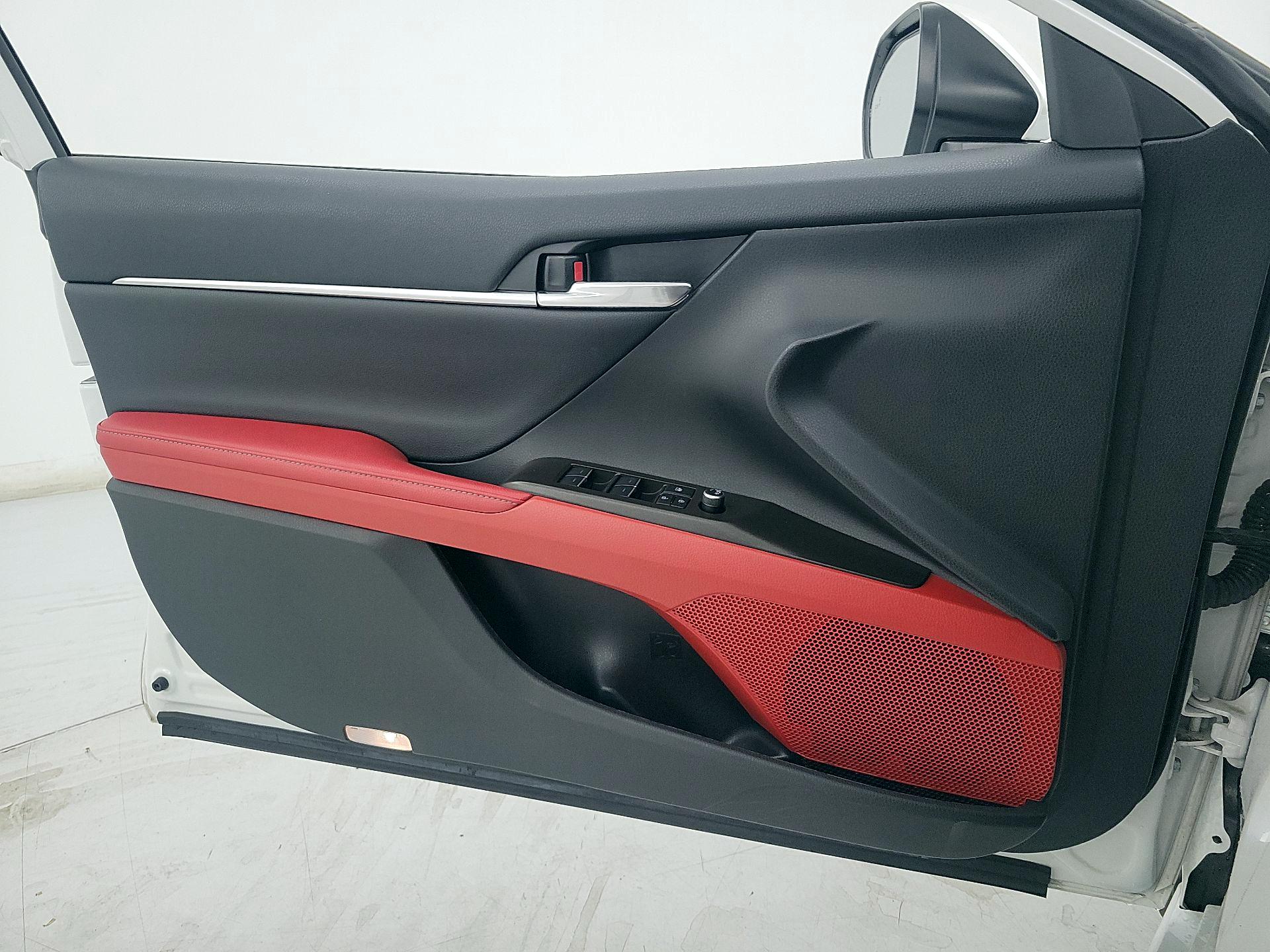 Thumbnail: 2023 Toyota Camry - 12