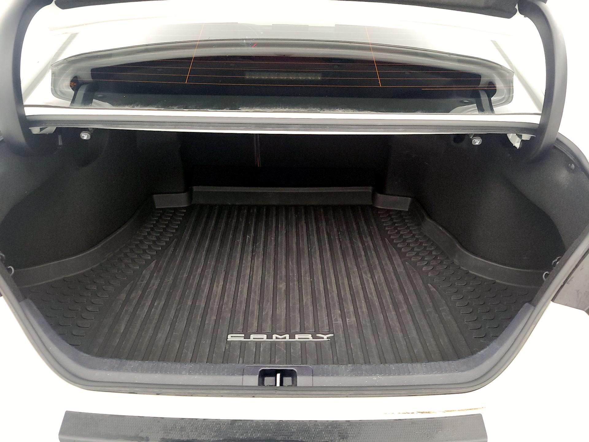 Thumbnail: 2023 Toyota Camry - 18