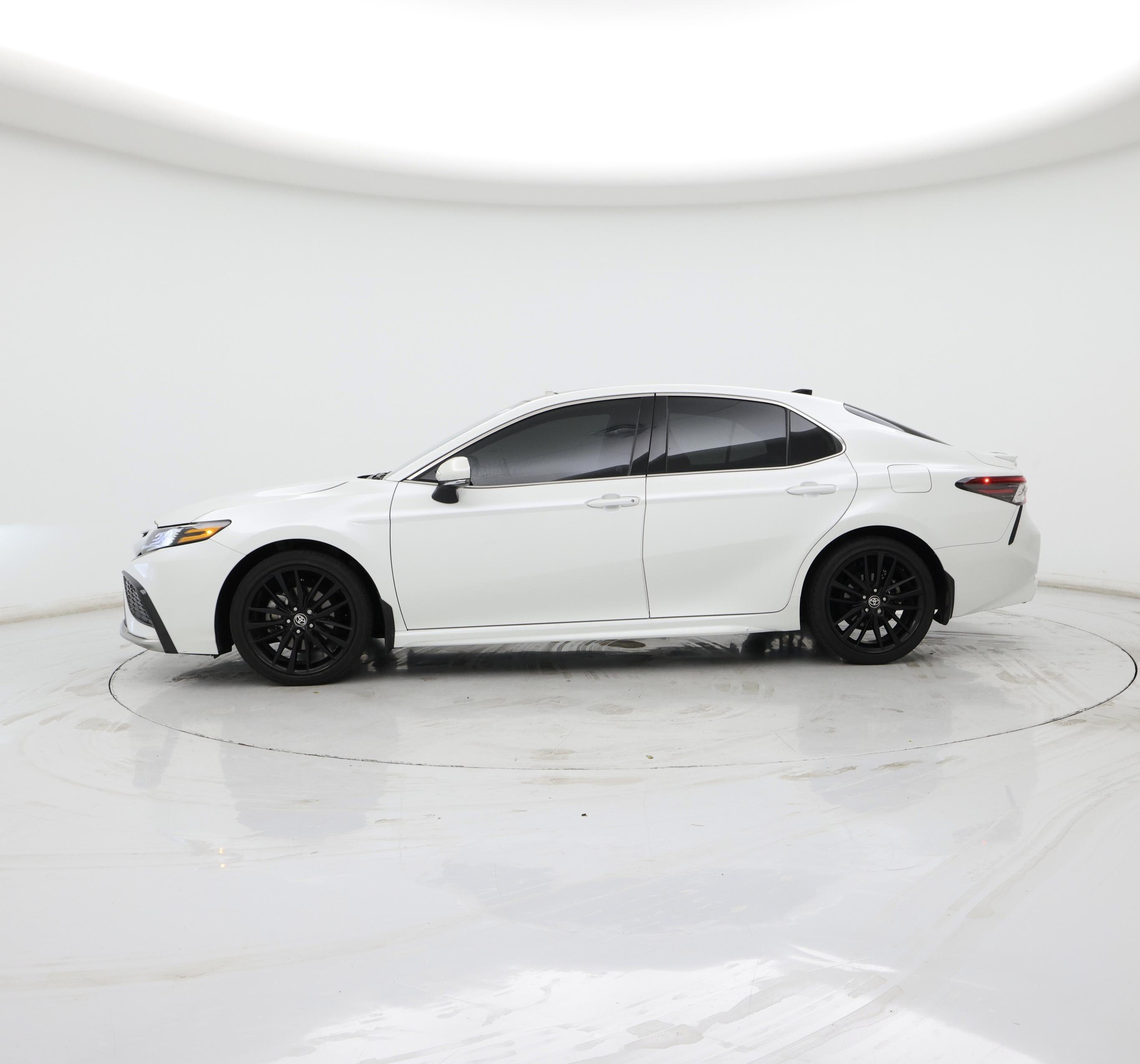 Thumbnail: 2023 Toyota Camry - 3