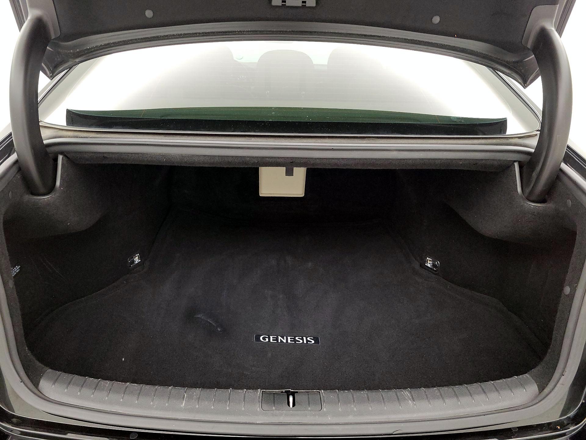 Thumbnail: 2018 Genesis G80 - 18