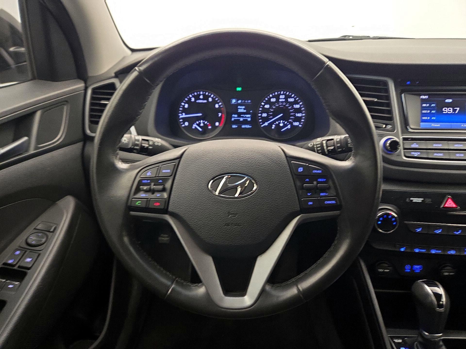 Thumbnail: 2016 Hyundai Tucson - 10