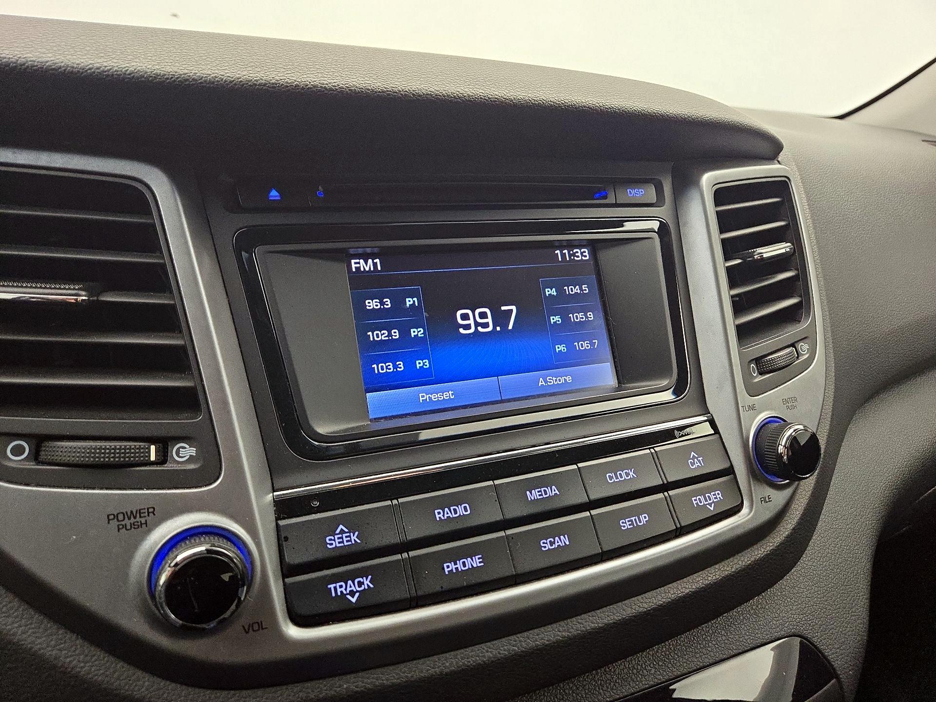 Thumbnail: 2016 Hyundai Tucson - 15