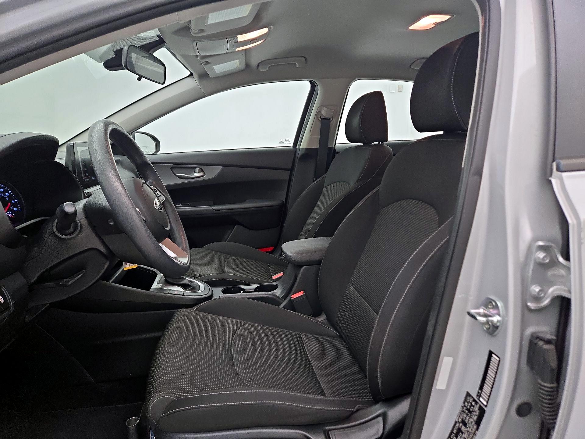 Thumbnail: 2019 Kia Forte - 11