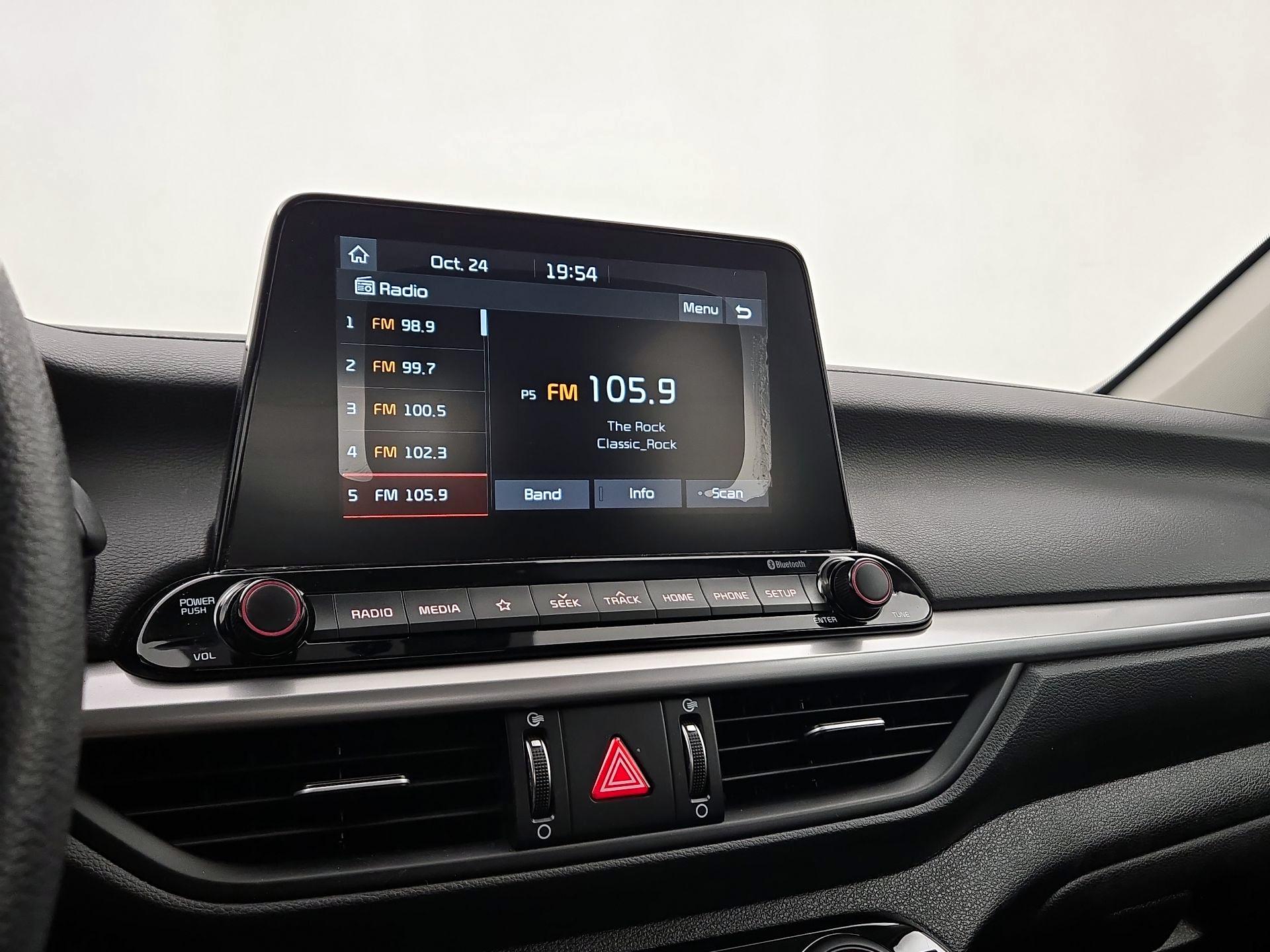 Thumbnail: 2019 Kia Forte - 15
