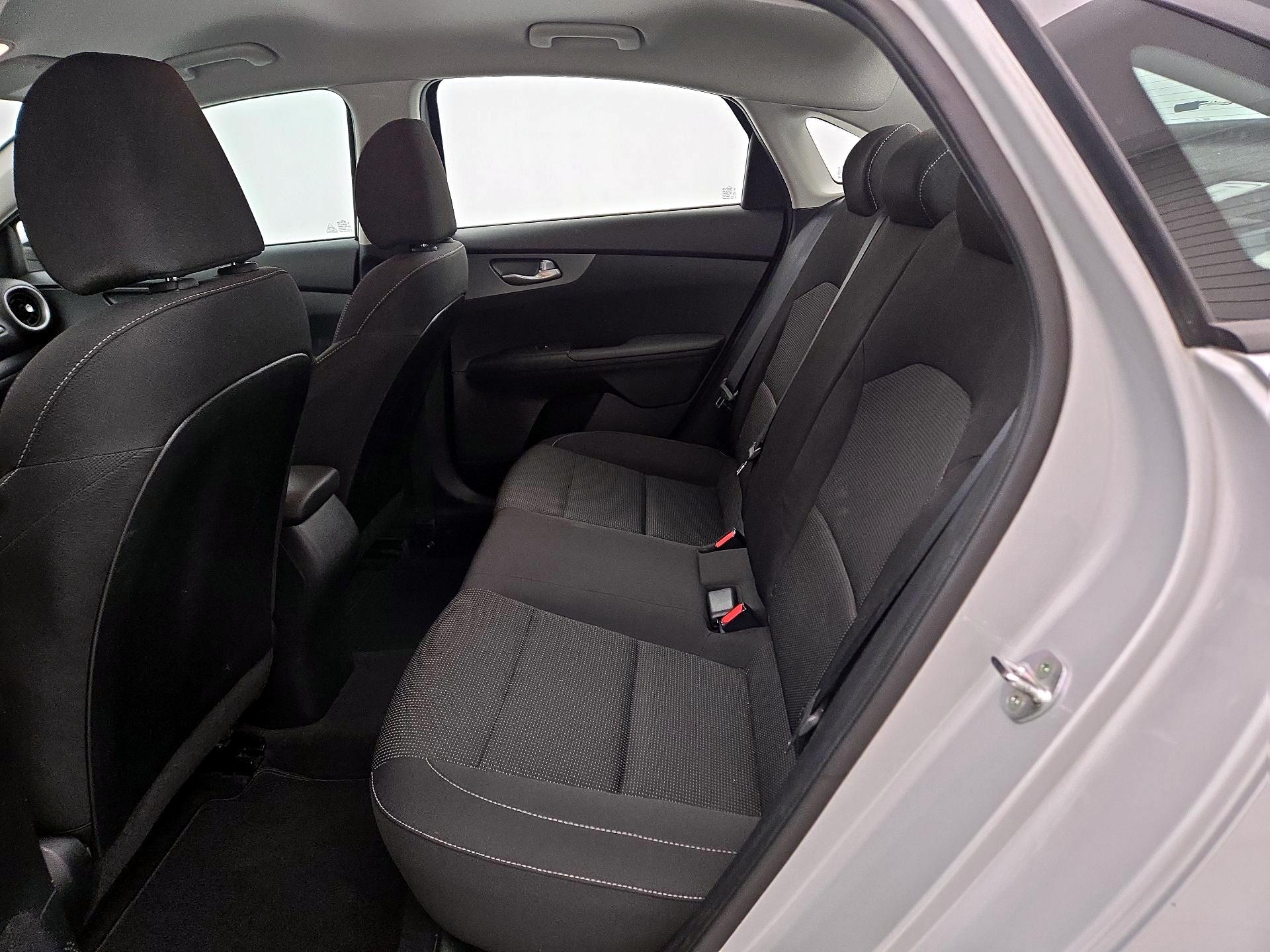 Thumbnail: 2019 Kia Forte - 19
