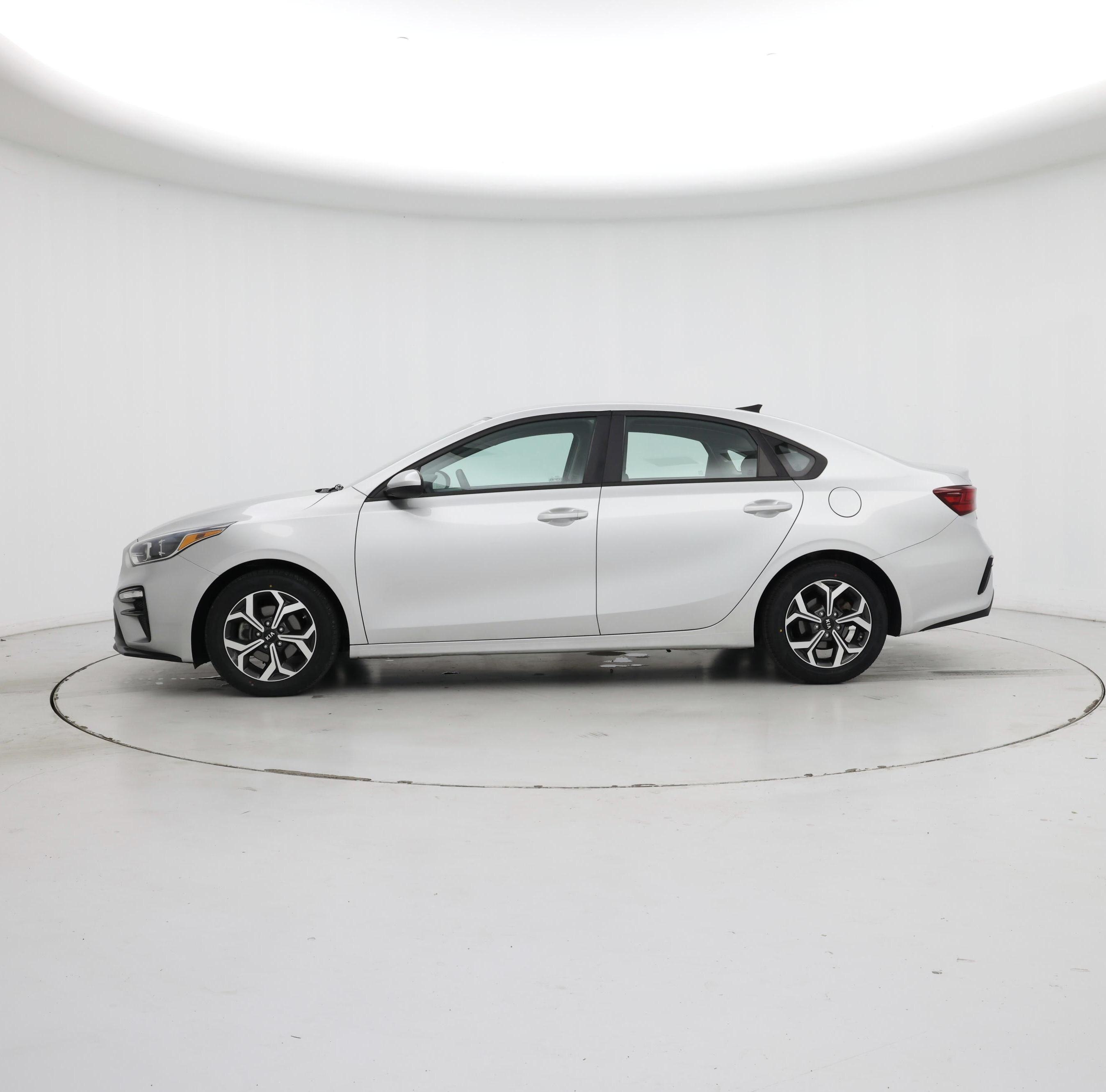Thumbnail: 2019 Kia Forte - 3