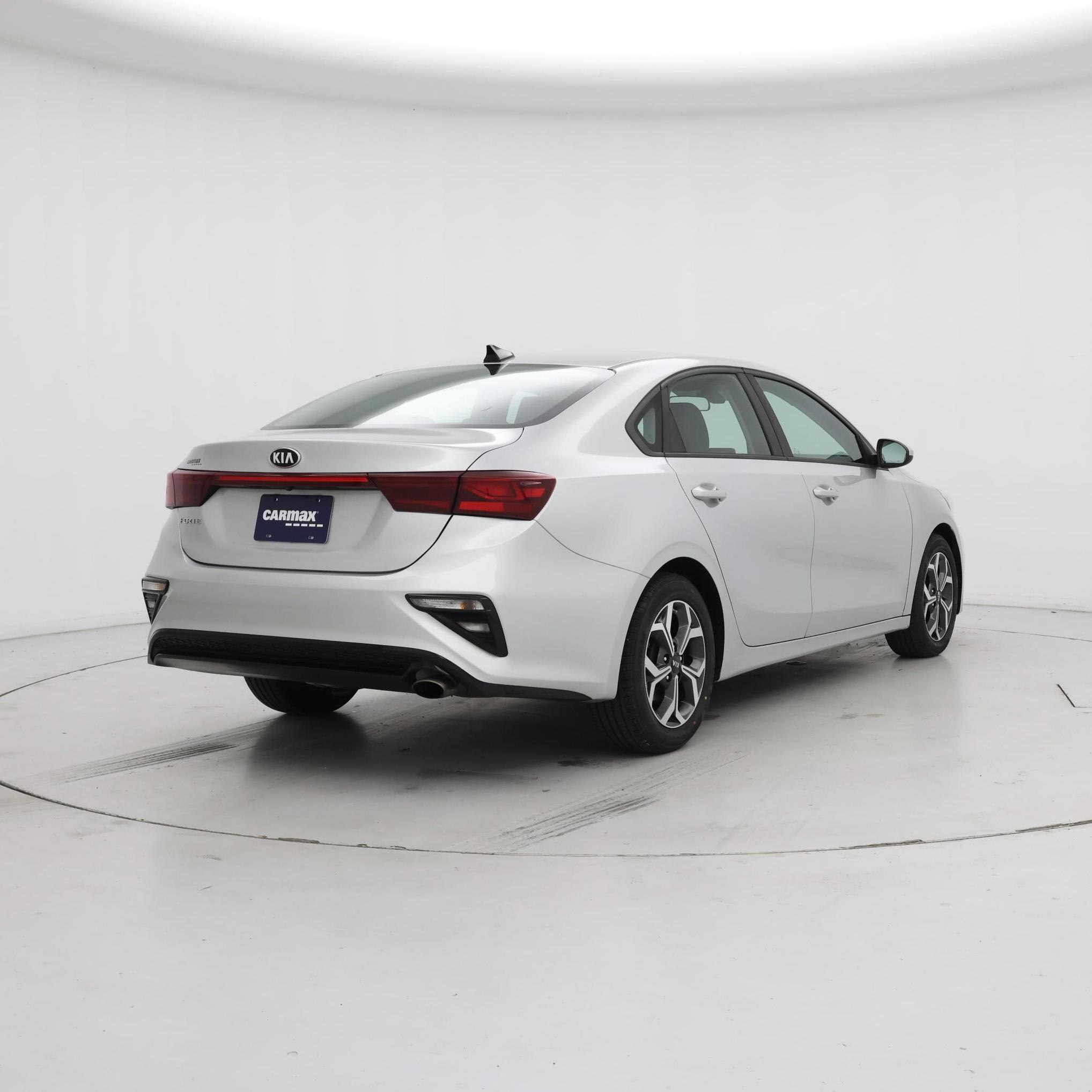 Thumbnail: 2019 Kia Forte - 8