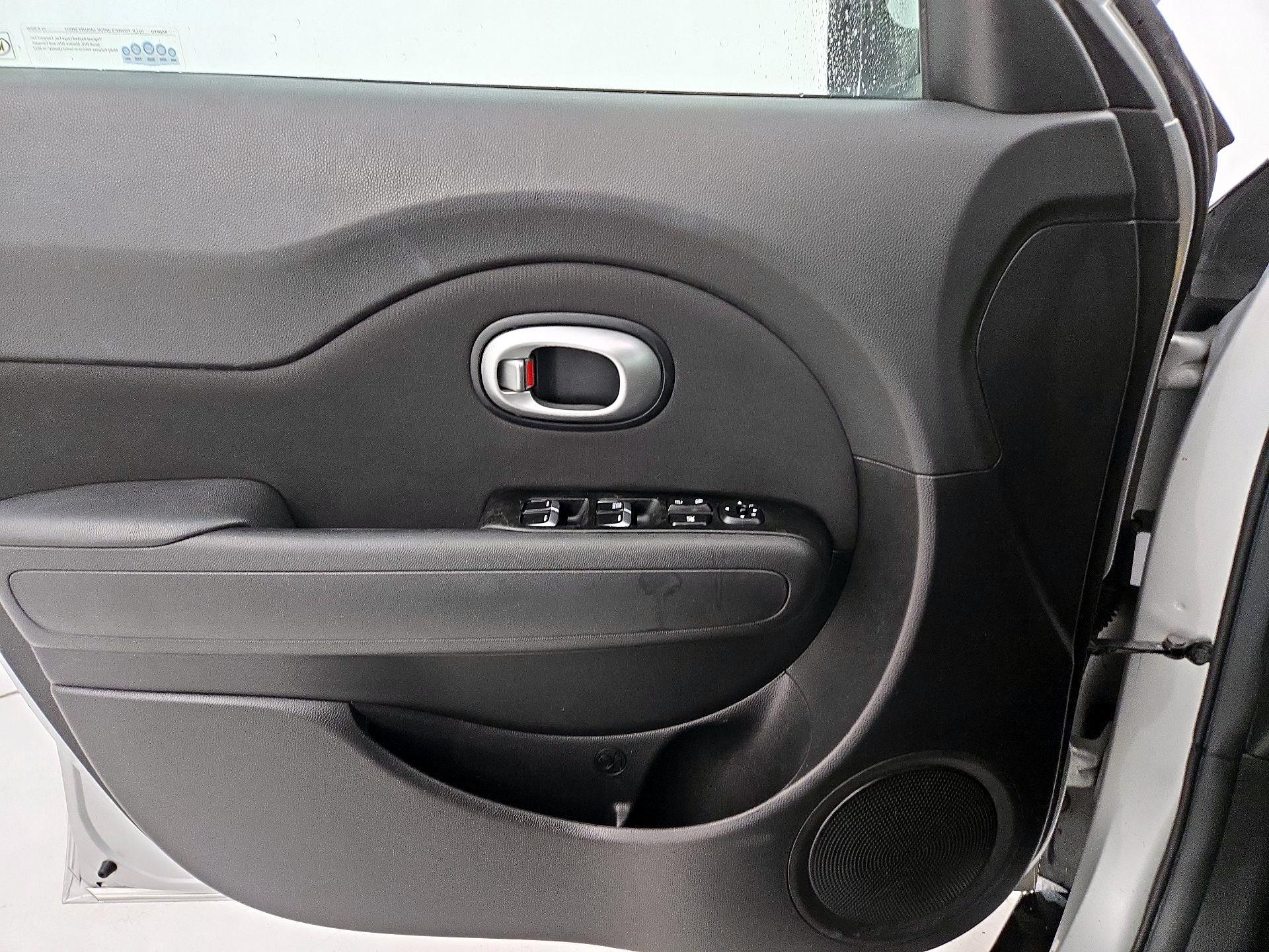 Thumbnail: 2018 Kia Soul - 12