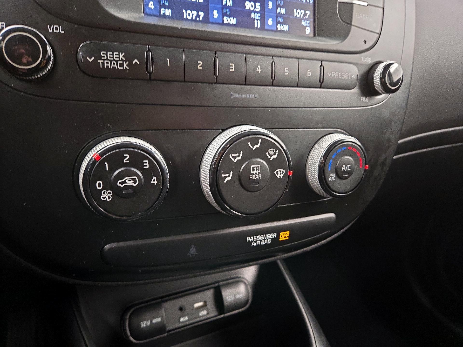 Thumbnail: 2018 Kia Soul - 15