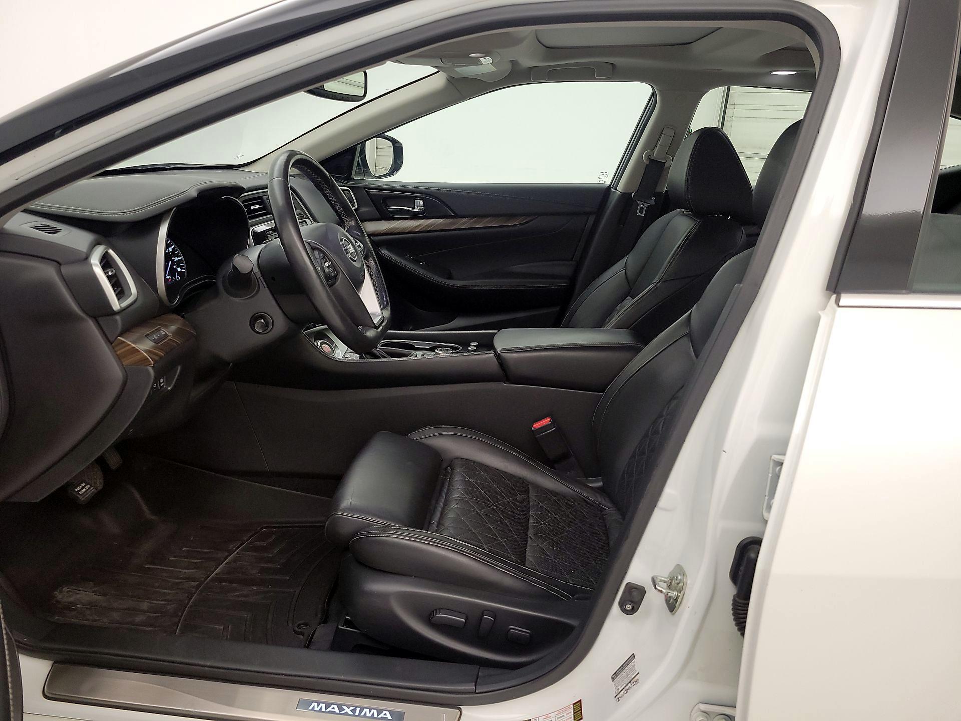 Thumbnail: 2016 Nissan Maxima - 11