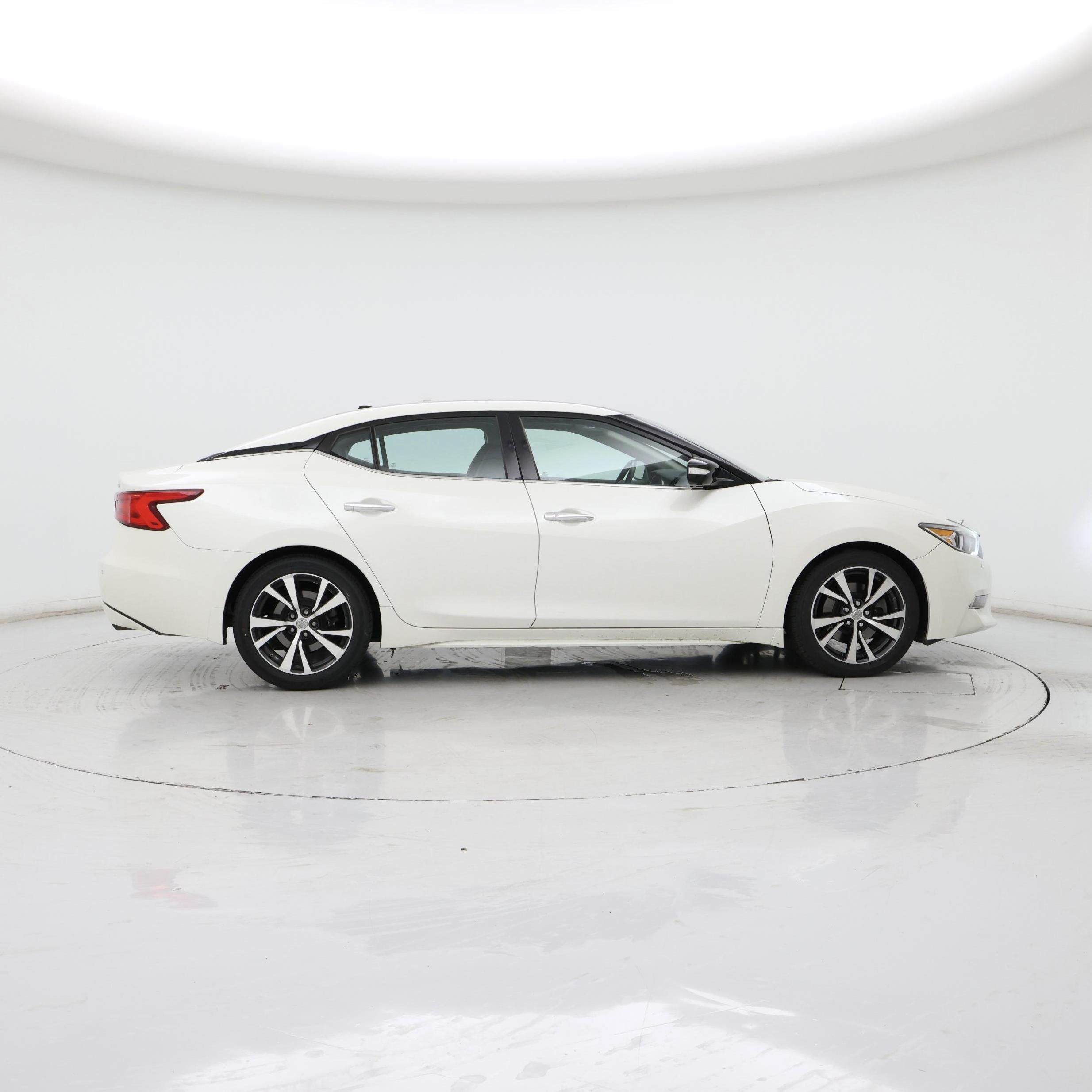 Thumbnail: 2016 Nissan Maxima - 7