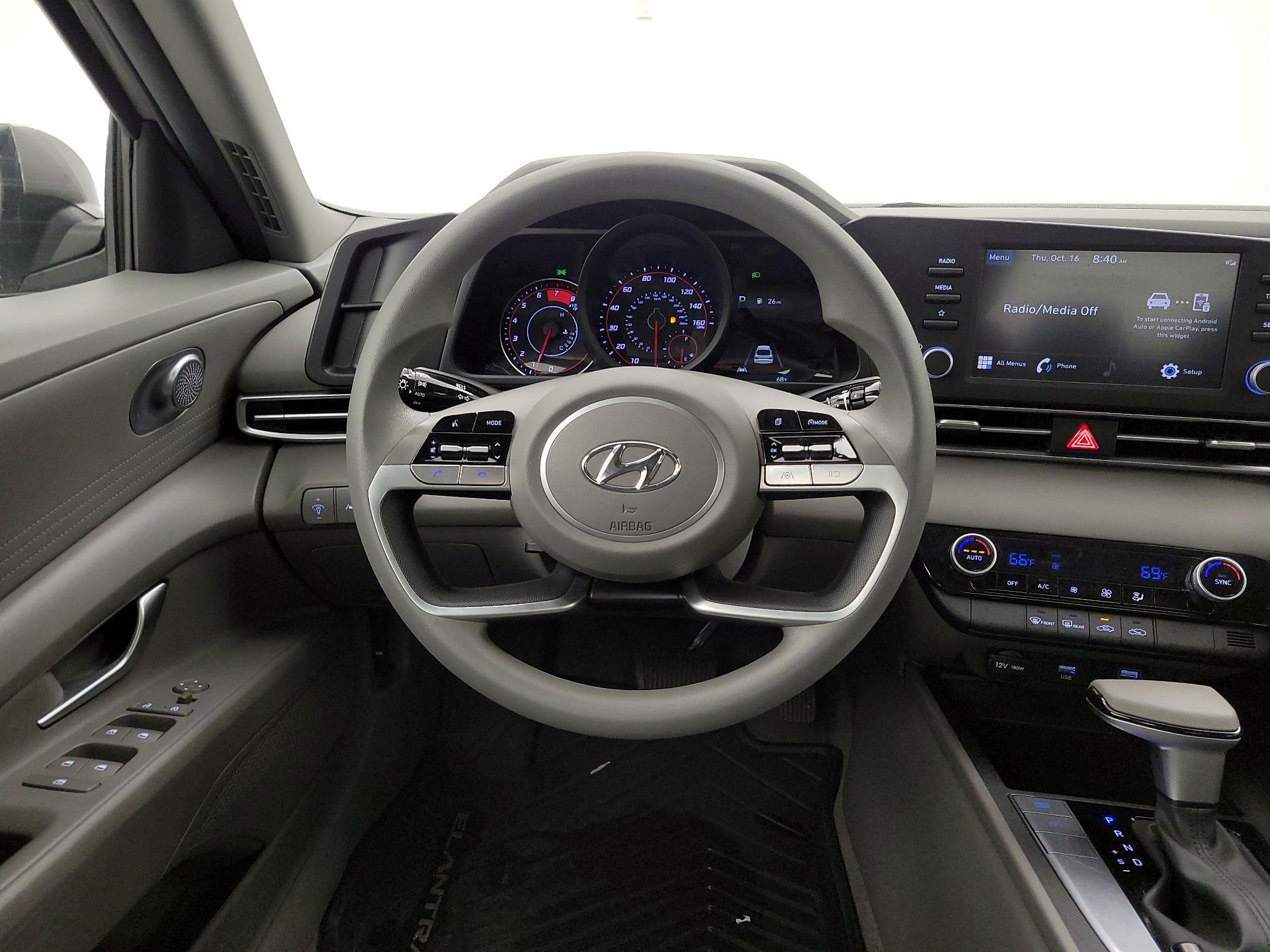 Thumbnail: 2023 Hyundai Elantra - 10