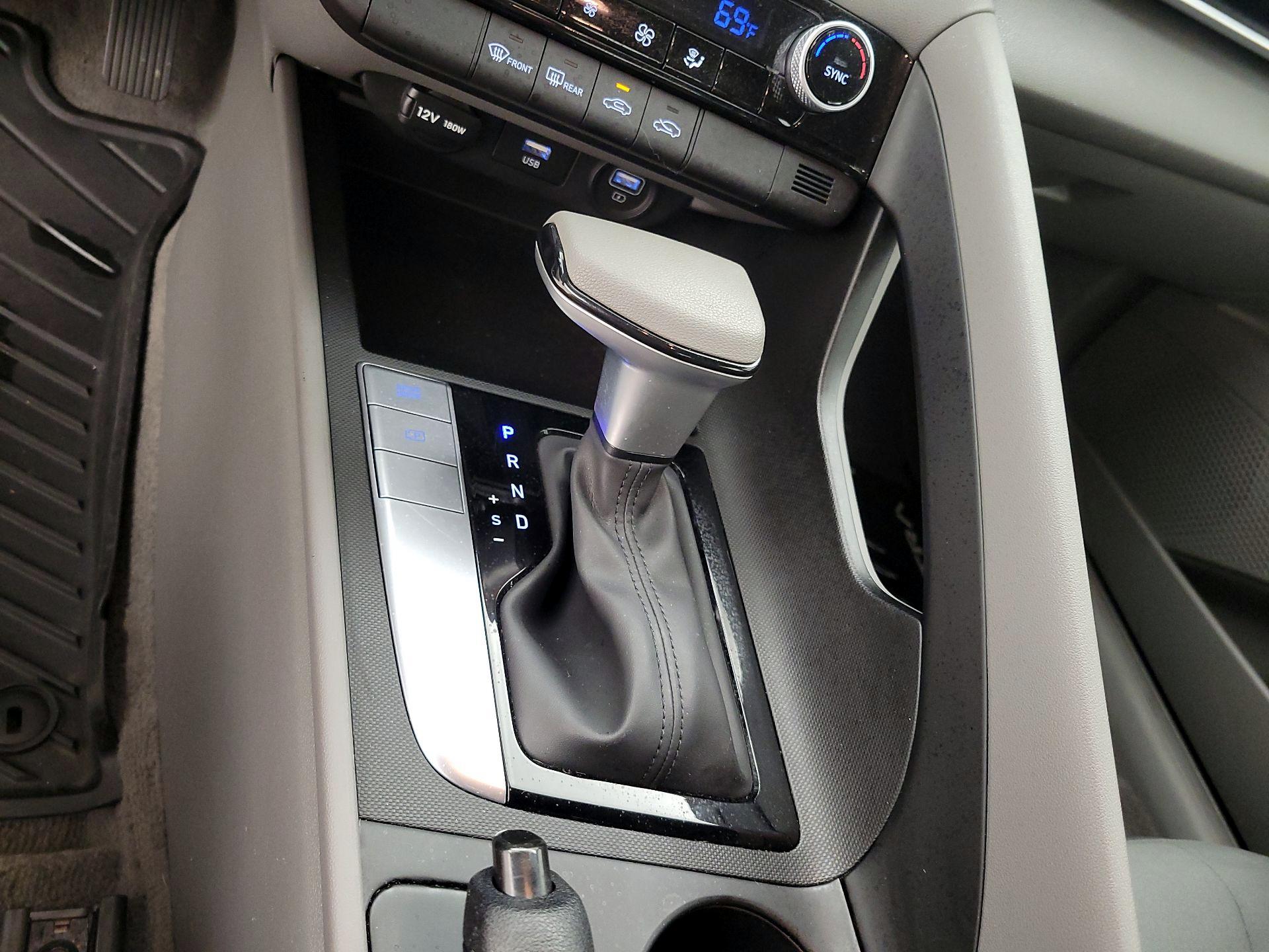 Thumbnail: 2023 Hyundai Elantra - 16