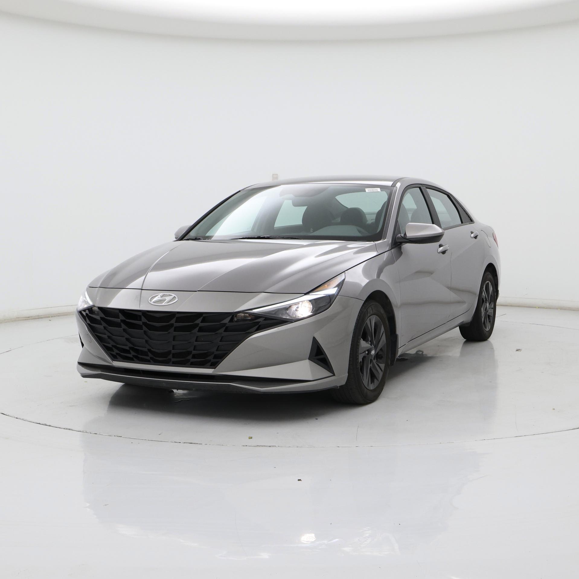 Thumbnail: 2023 Hyundai Elantra - 4