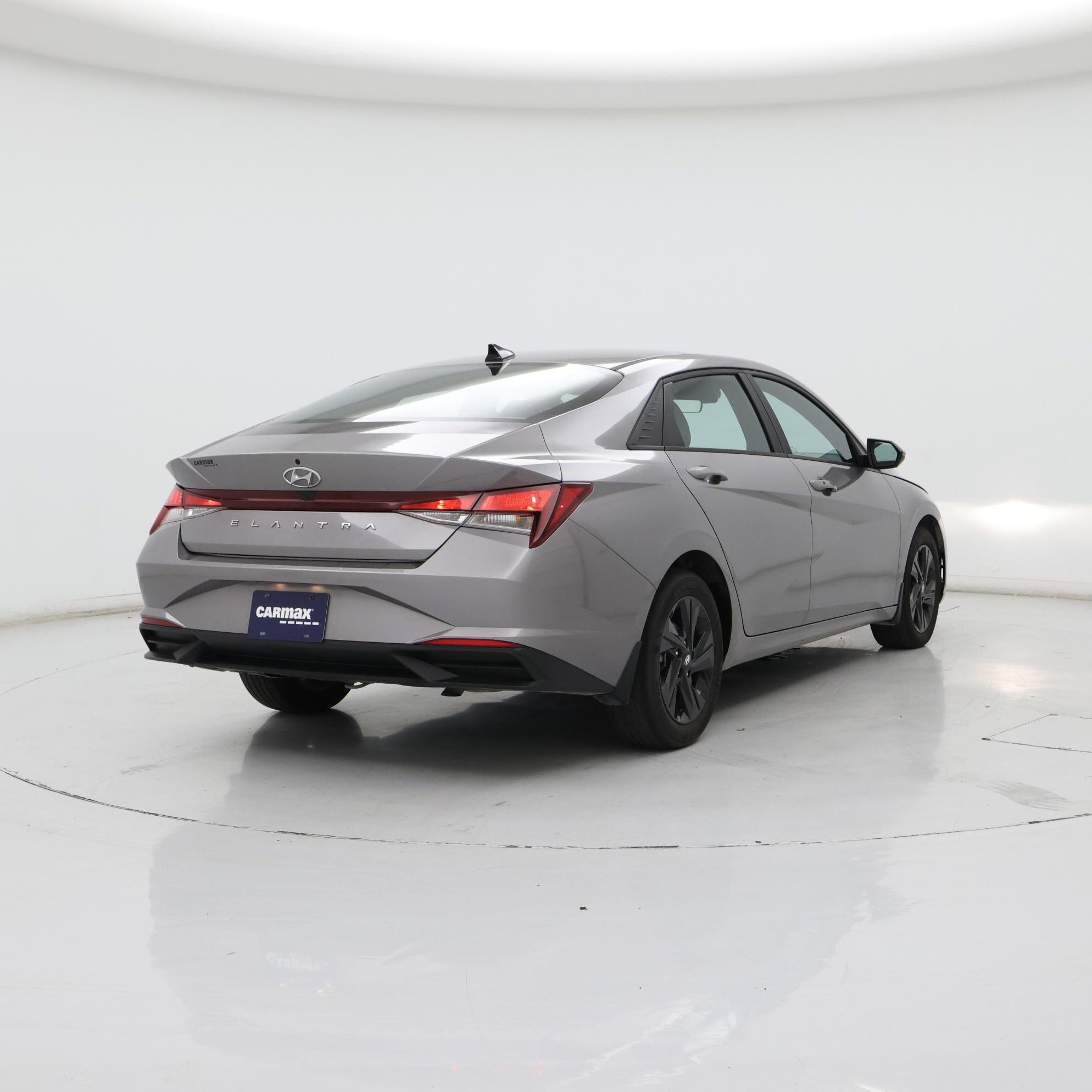 Thumbnail: 2023 Hyundai Elantra - 8