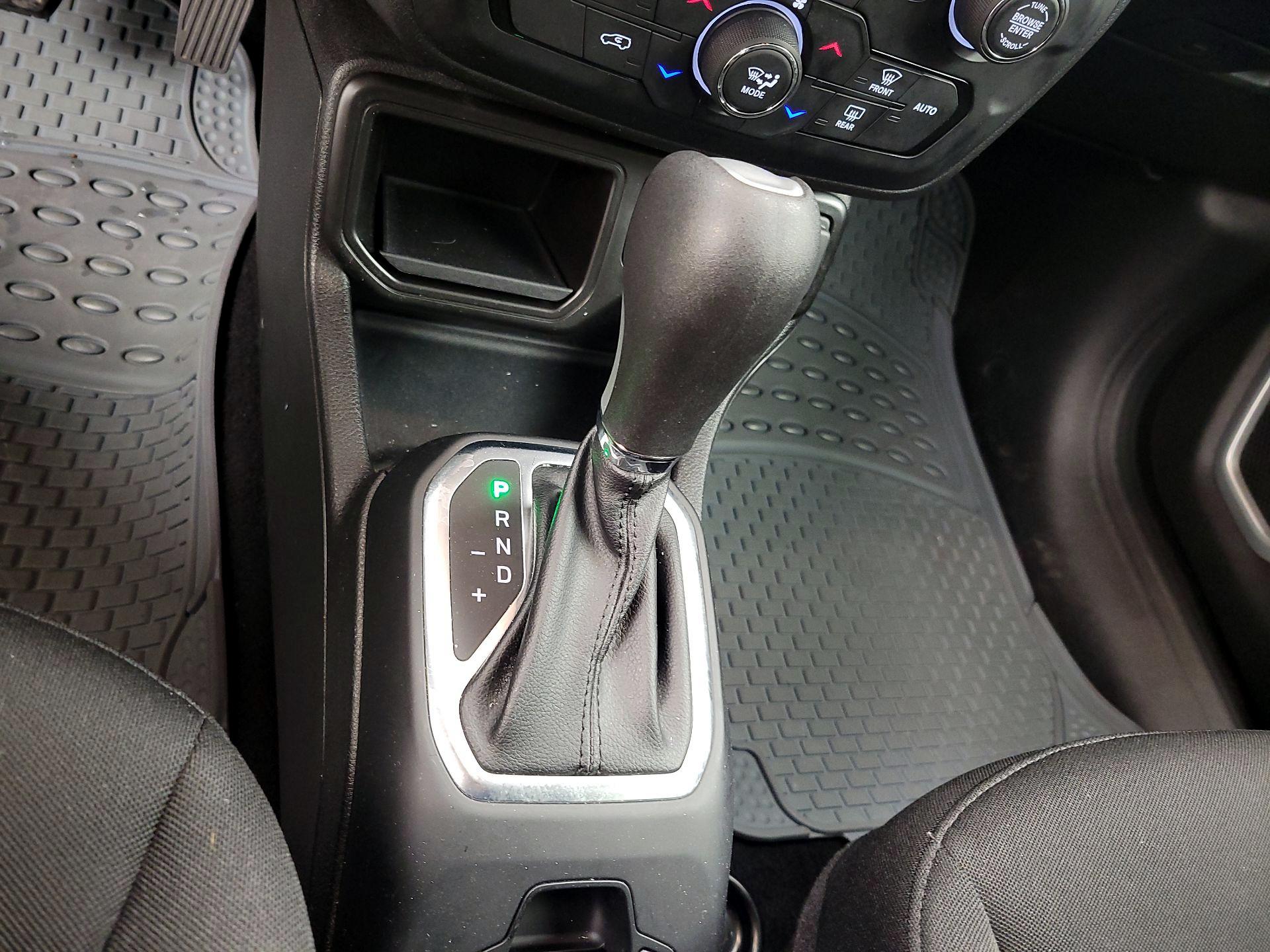 Thumbnail: 2021 Jeep Renegade - 16